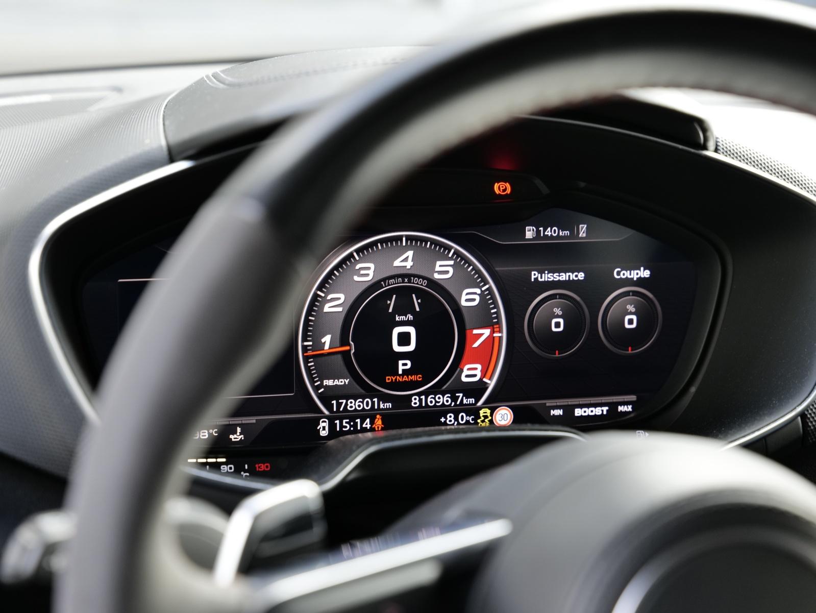 AUDI TT RS Coupé 2.5 TFSI quattro S-Tronic-image-18