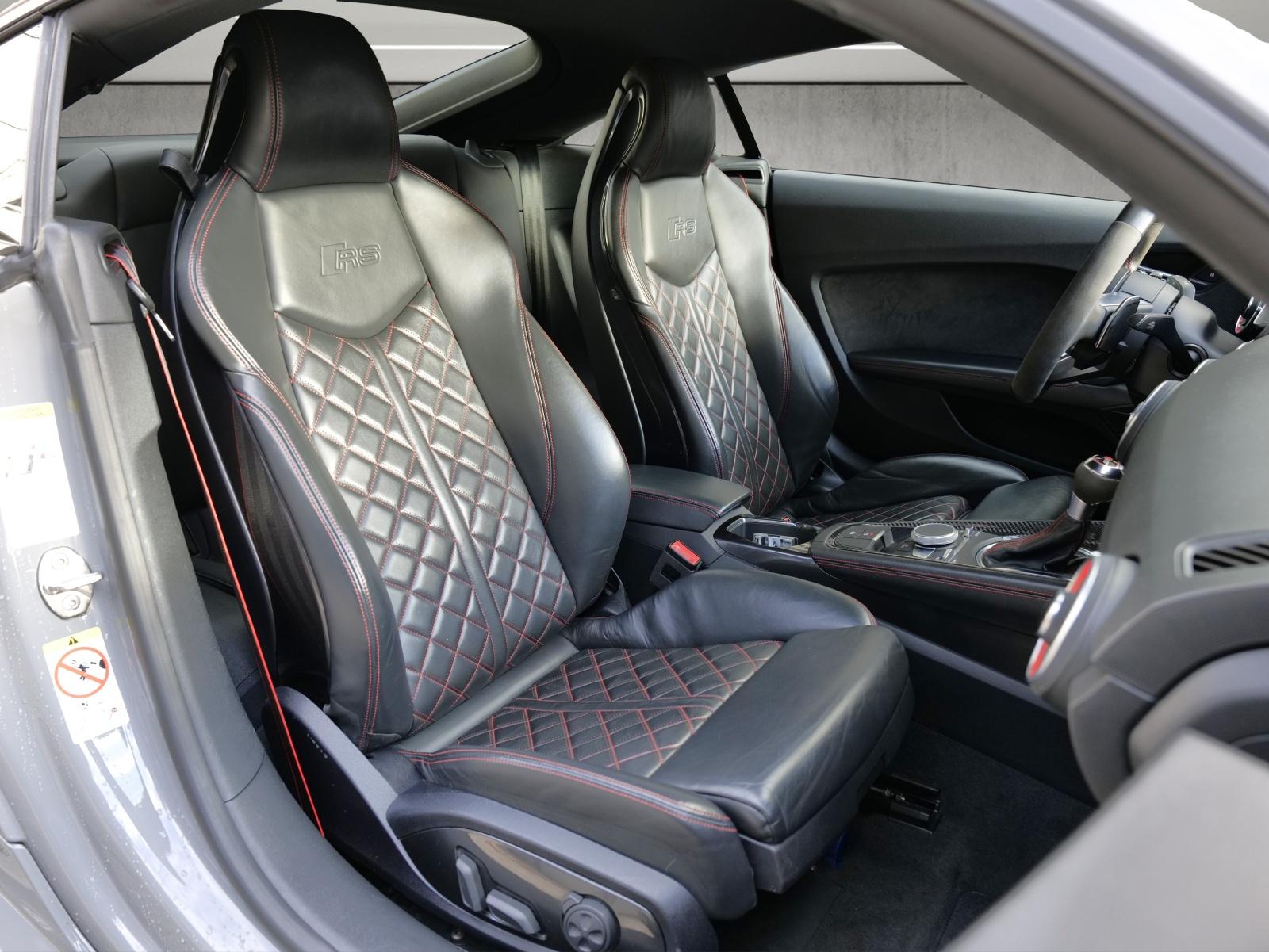 AUDI TT RS Coupé 2.5 TFSI quattro S-Tronic-image-12
