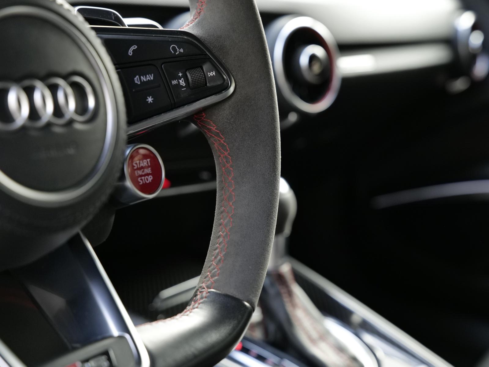 AUDI TT RS Coupé 2.5 TFSI quattro S-Tronic-image-31
