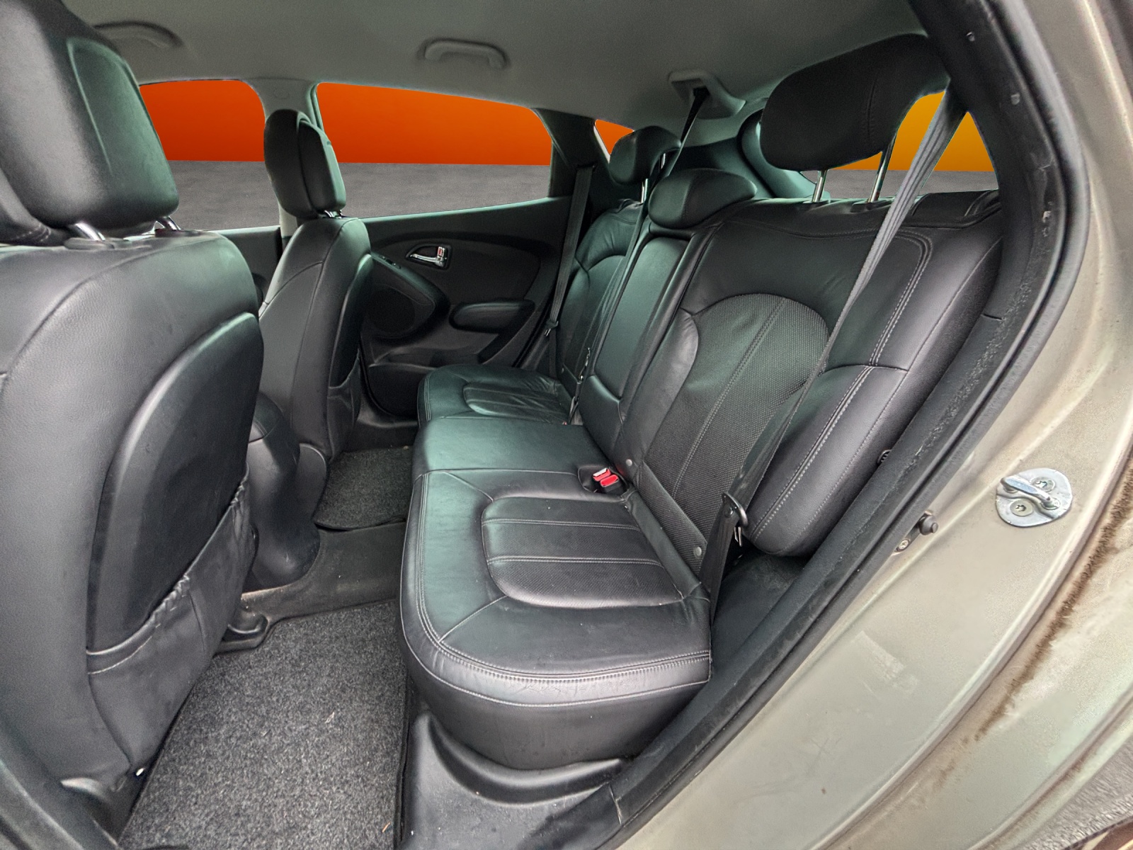 HYUNDAI iX 35 2.0 Premium 4WD Automatic-image-11
