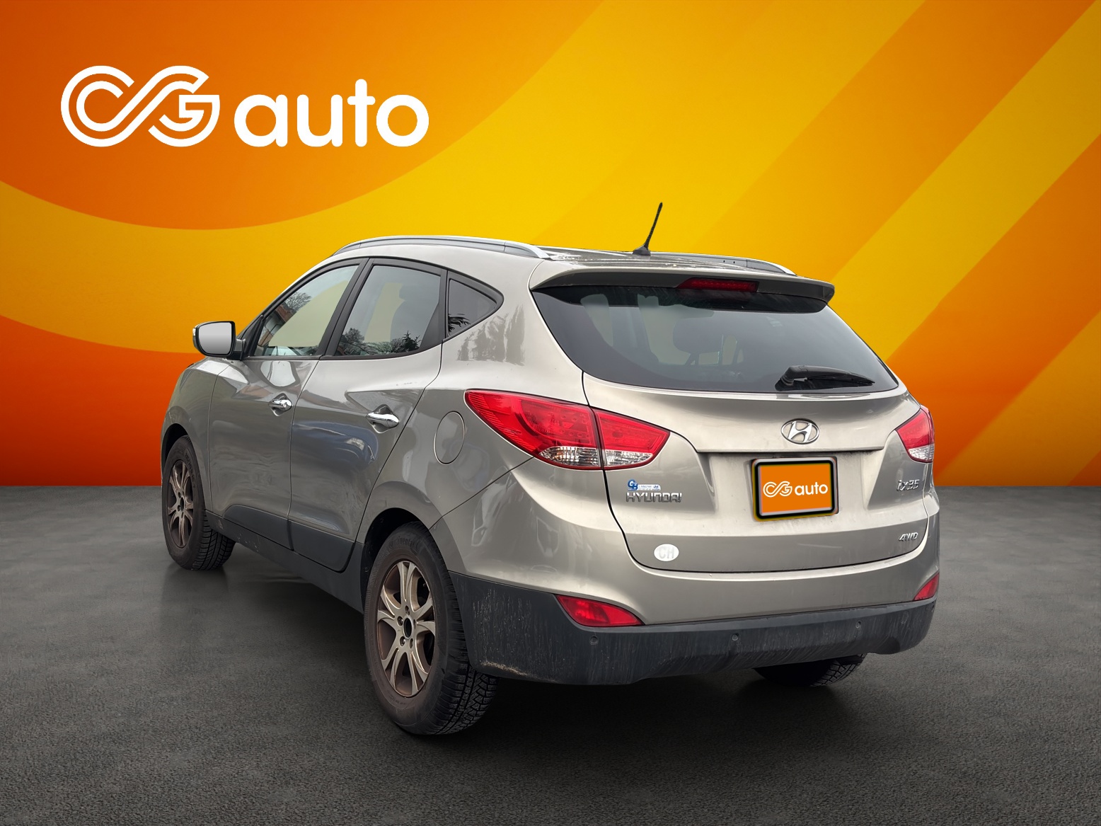 HYUNDAI iX 35 2.0 Premium 4WD Automatic-image-5