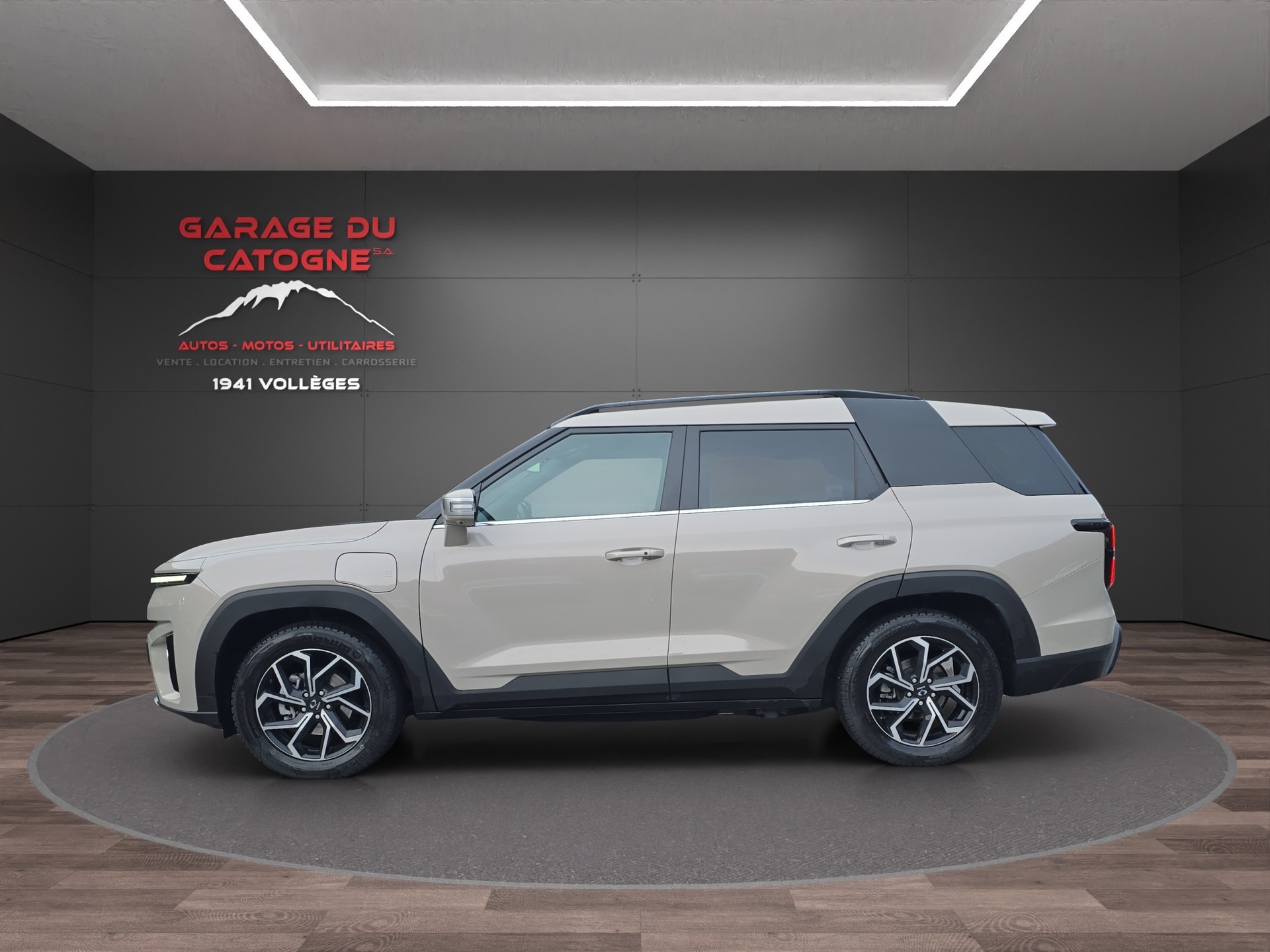 KGM-SsangYong Torres EVX 73 kWh Titanium-showroom-element-3
