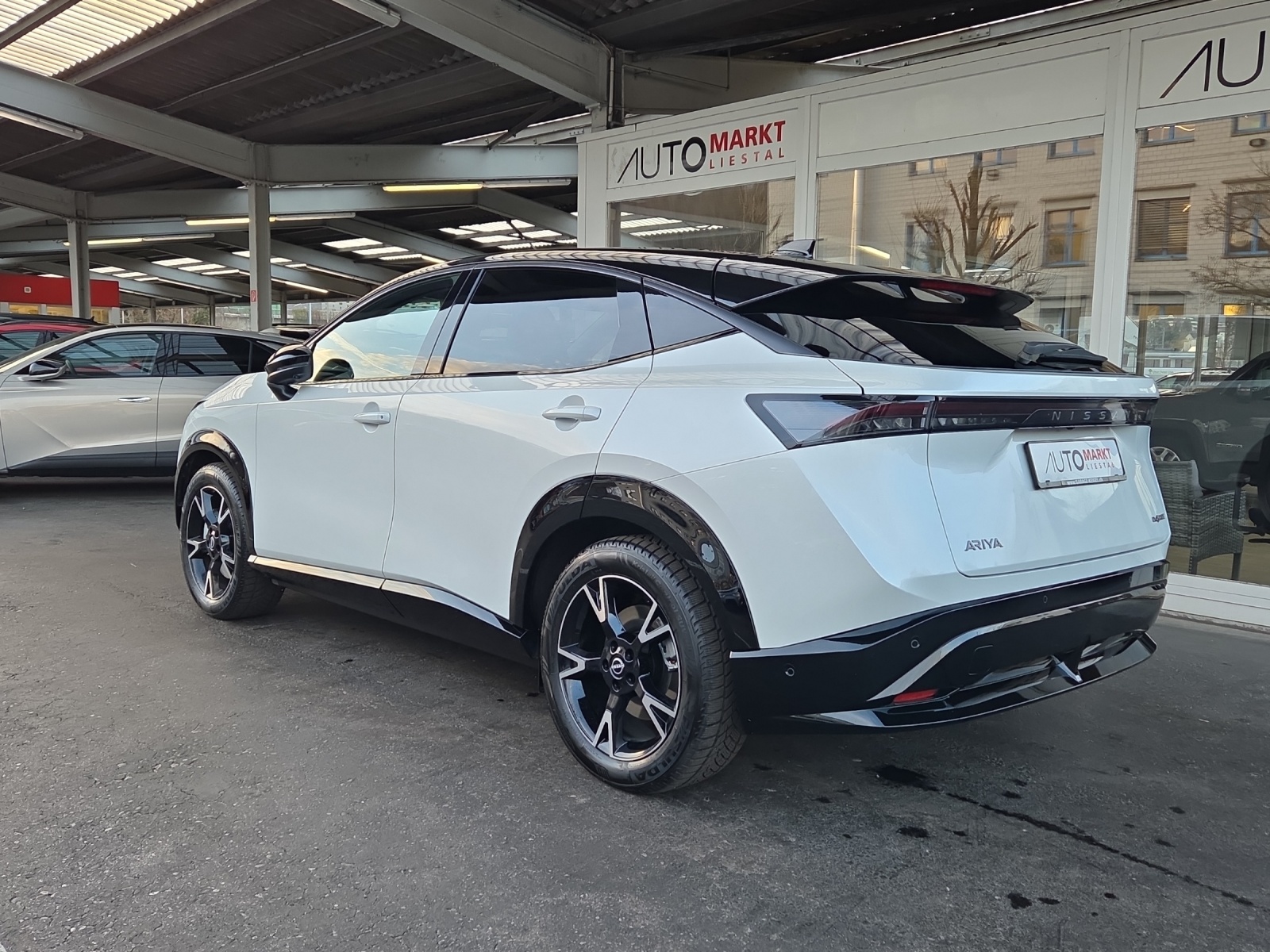 NISSAN Ariya 87 kWh e-4orce Evolve Allrad-showroom-element-2