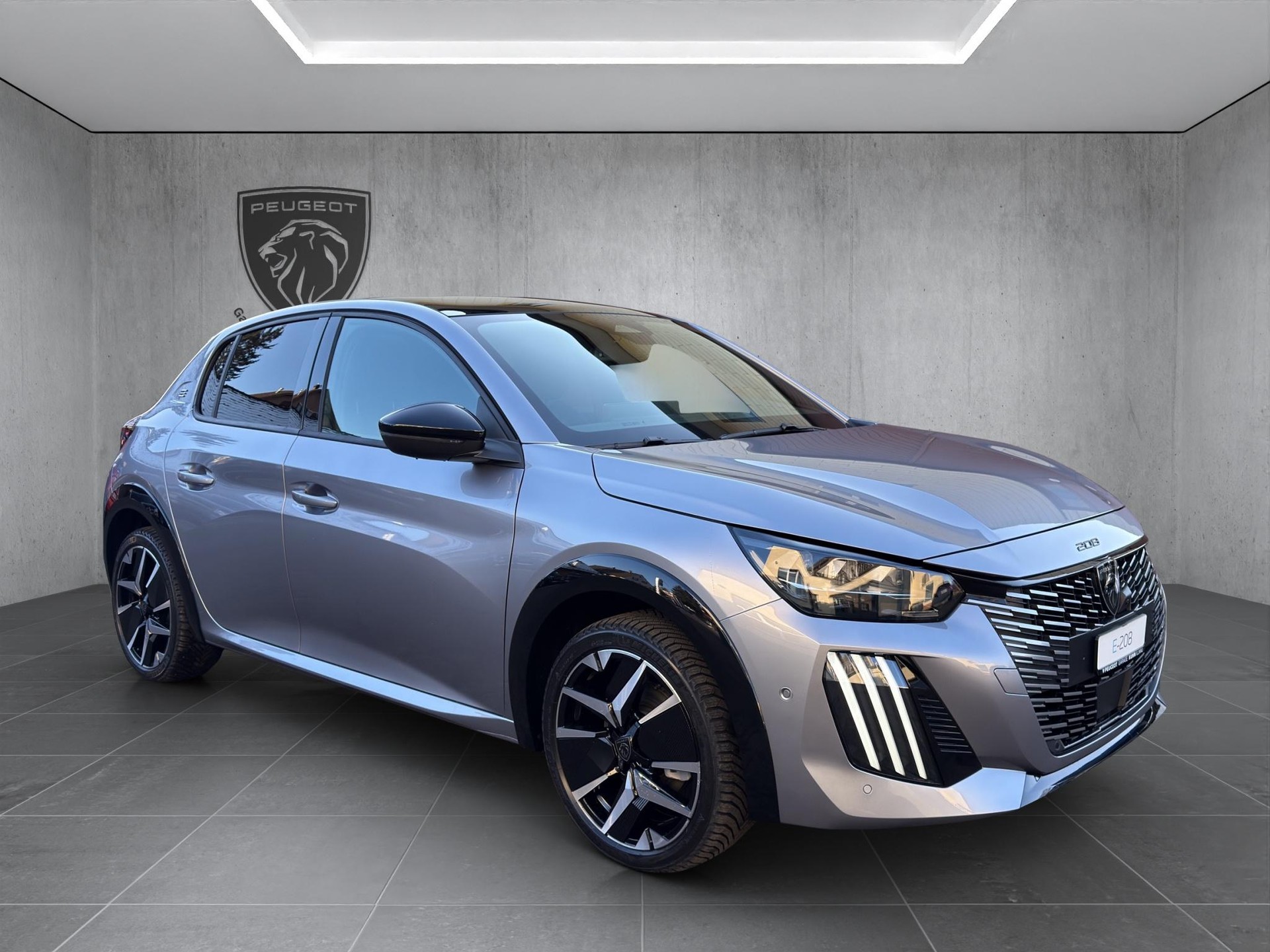 PEUGEOT 208 e-GT-showroom-element-2