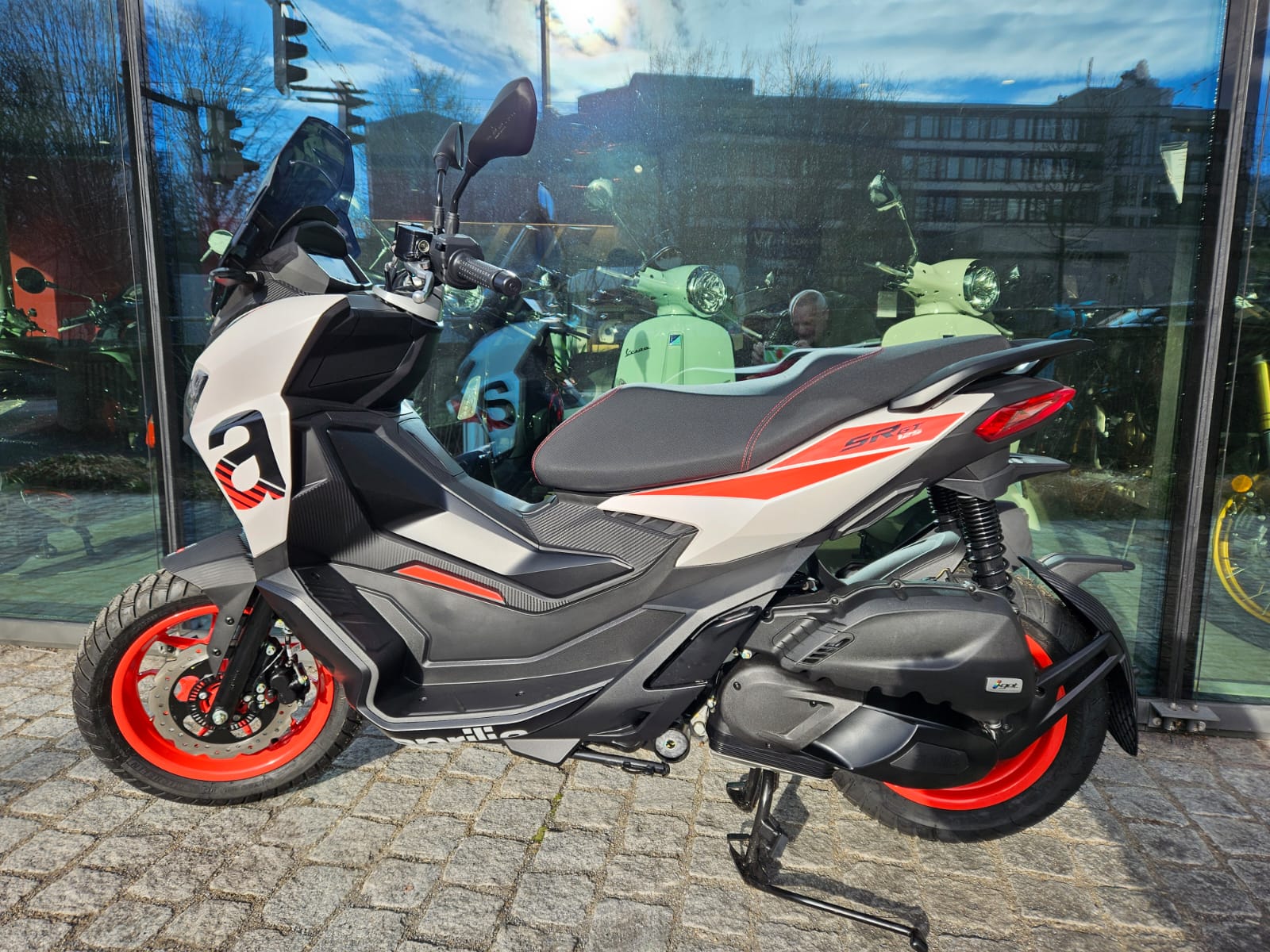 APRILIA SR 125 GT Sport ABS E5+-image-2