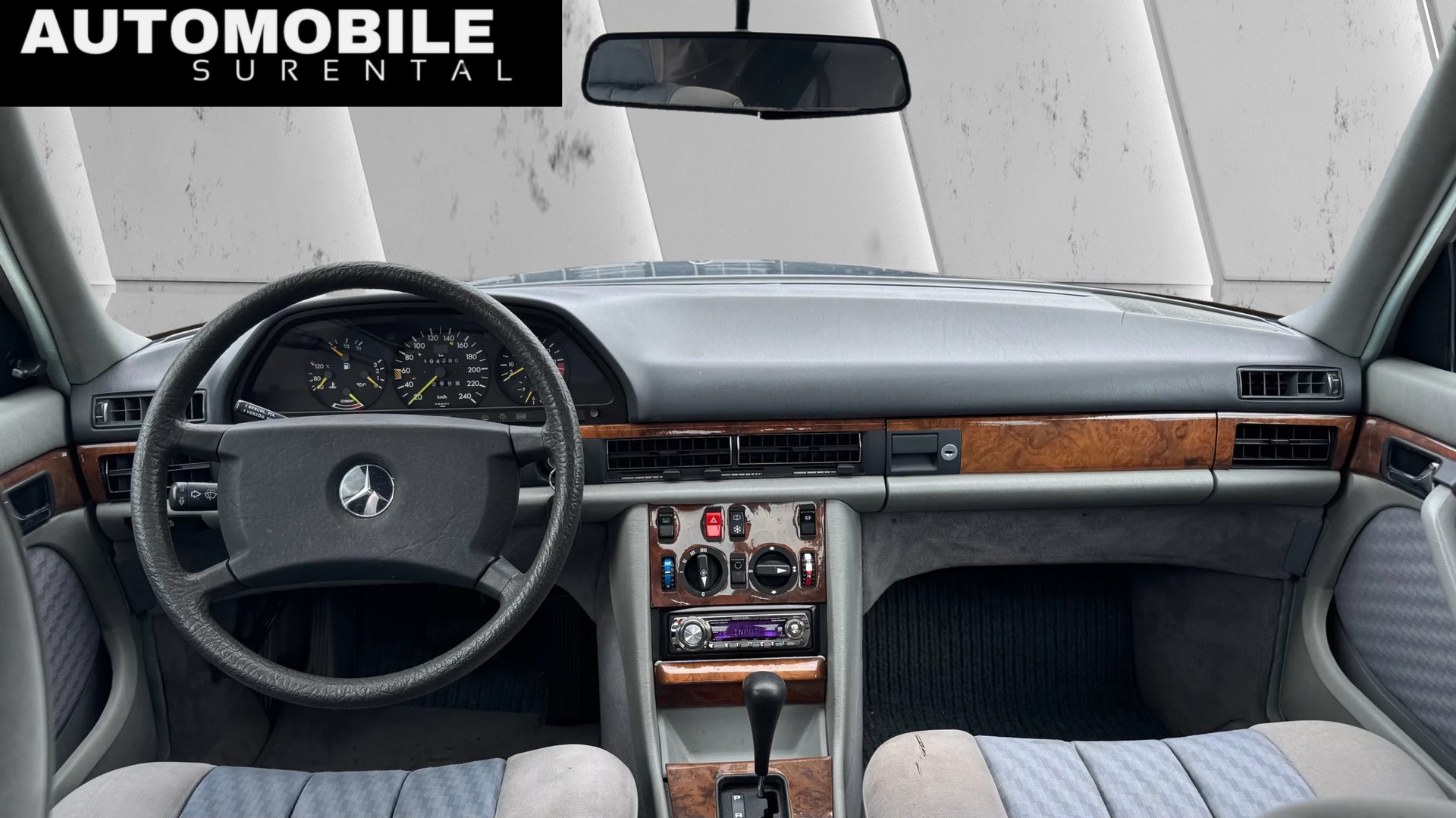 MERCEDES-BENZ 300 SE-image-11