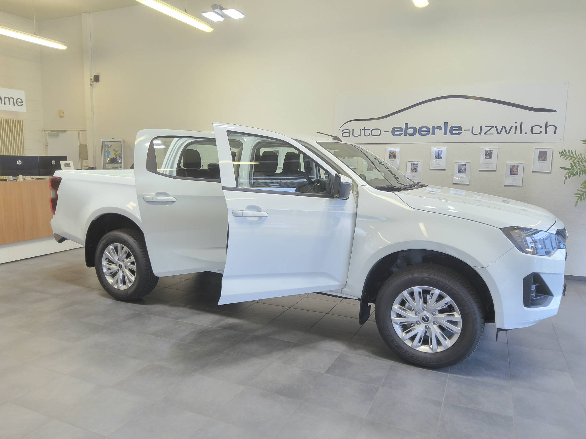 ISUZU D-Max Crew Pick-up 1.9 DDi N60 BB+ 4x4-image-16