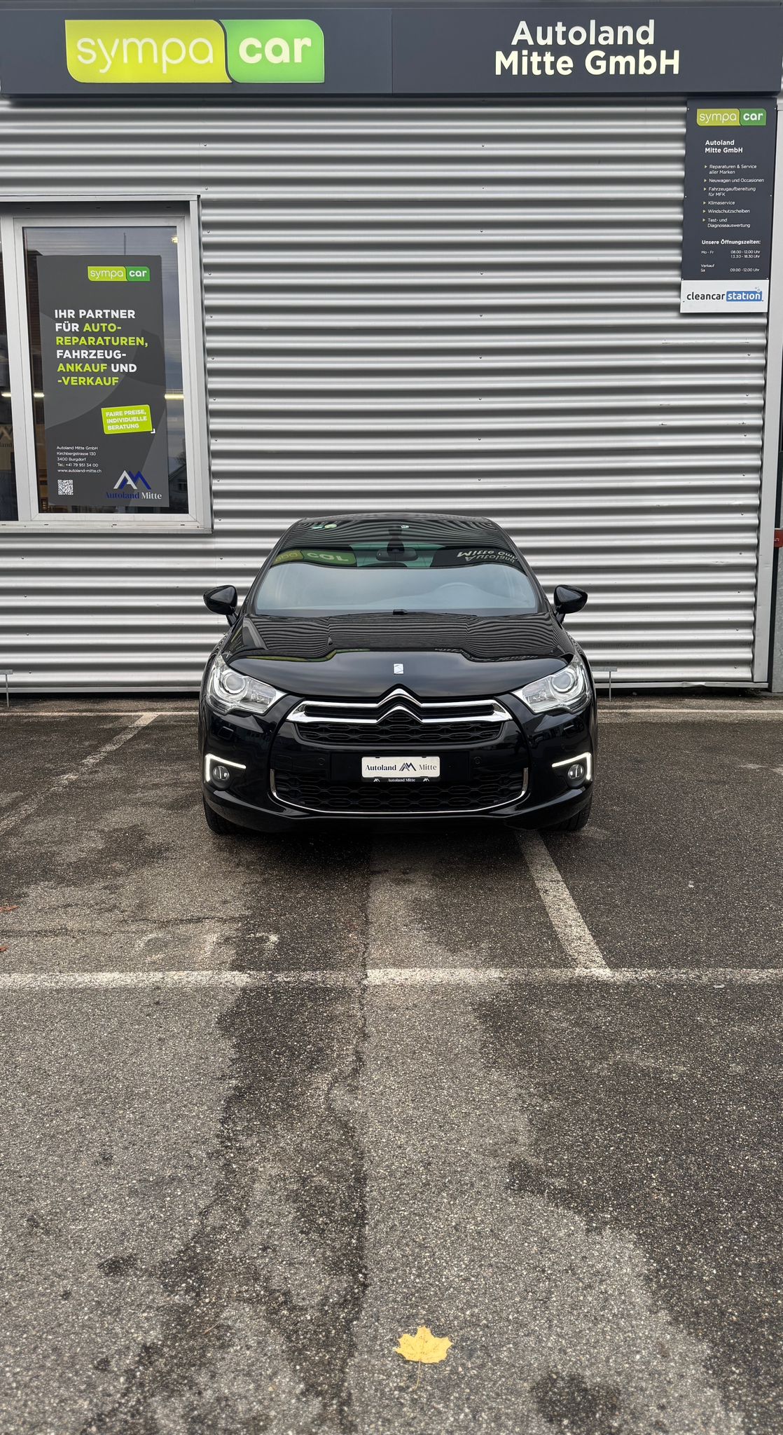 DS AUTOMOBILES DS4 2.0 HDi Dark Top Automatic-showroom-element-2