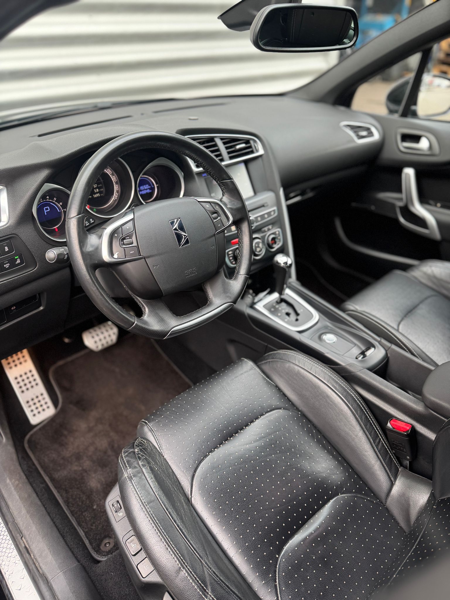 DS AUTOMOBILES DS4 2.0 HDi Dark Top Automatic-image-6