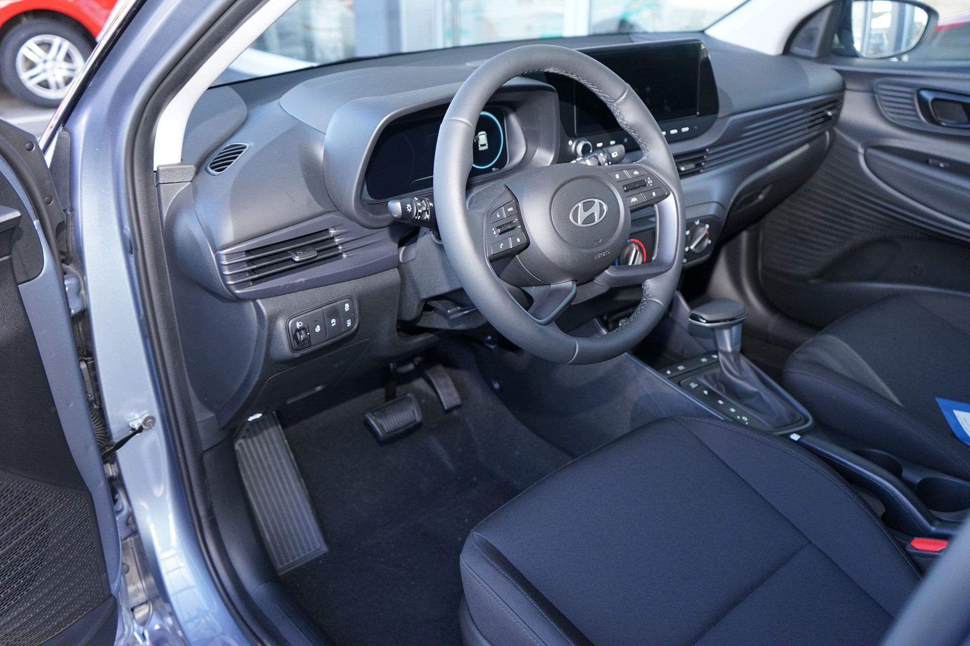 HYUNDAI i20 1.0 T-GDi Amplia DCT-image-9