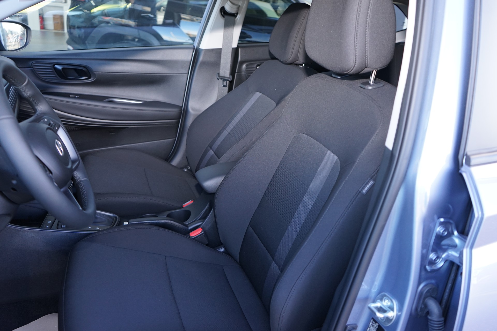 HYUNDAI i20 1.0 T-GDi Amplia DCT-image-14