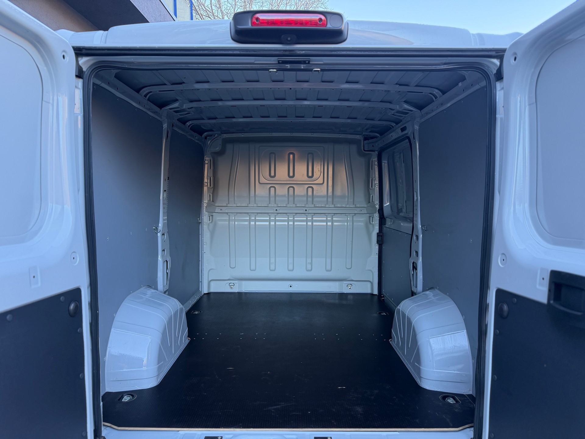 FIAT Ducato 2.2 Multijet 140PS L1H1 Kastenwagen 30-image-8