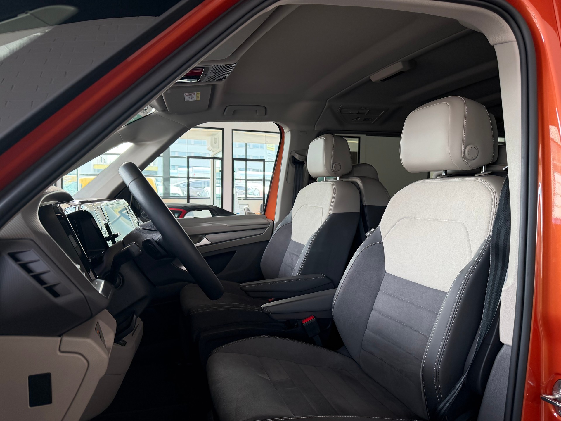 VW Multivan 1.5 eHybrid '' GOAL EDITION '' Life 4Motion 4X4 DSG-image-15