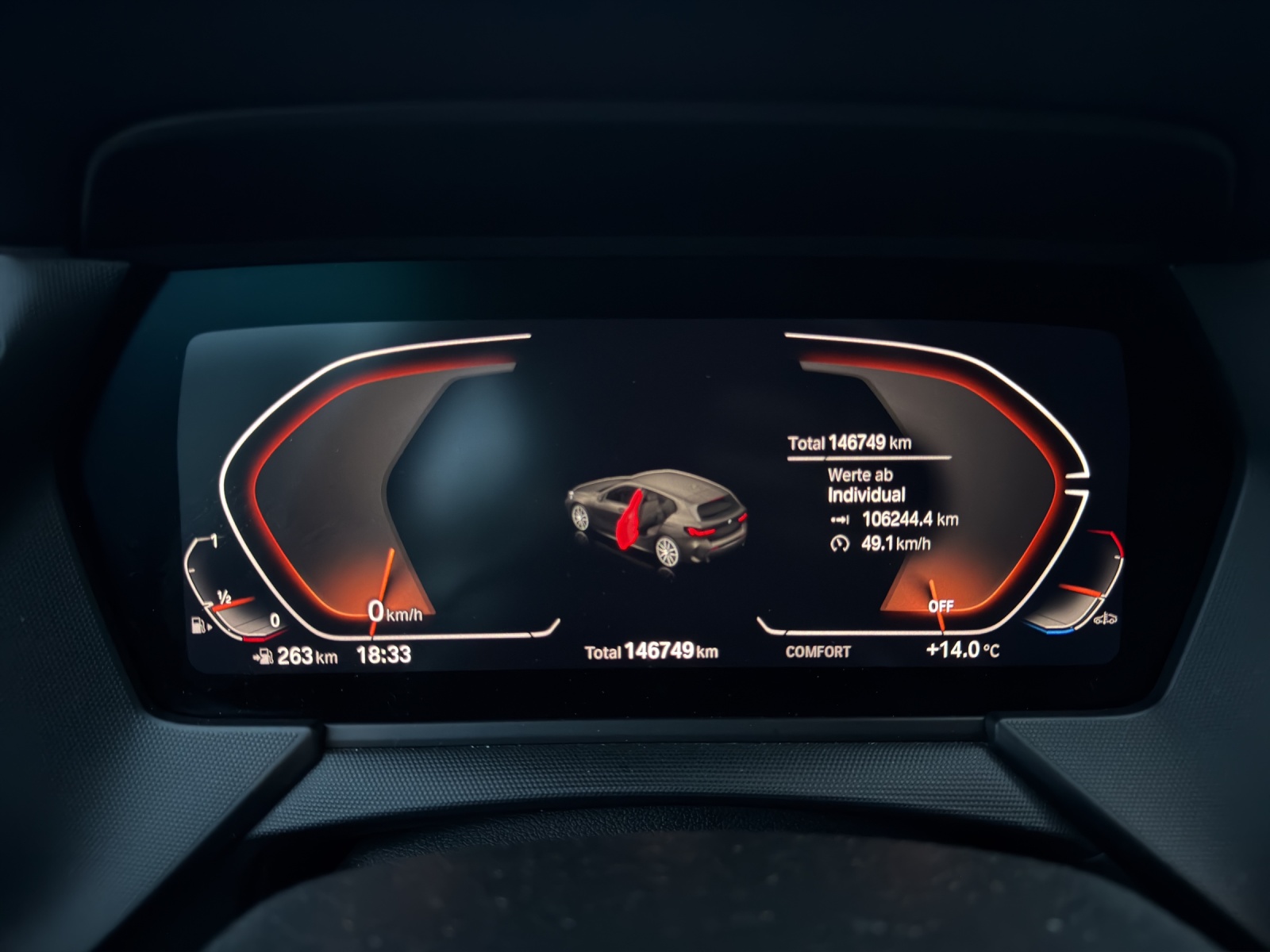 BMW 118i Pure M Sport Steptronic-image-10
