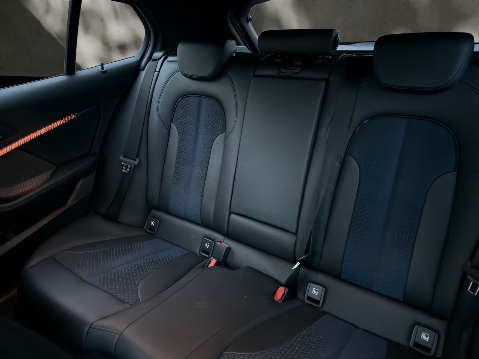 BMW 118i Pure M Sport Steptronic-image-11