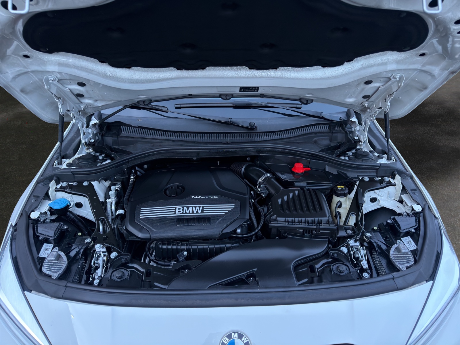 BMW 118i Pure M Sport Steptronic-image-17