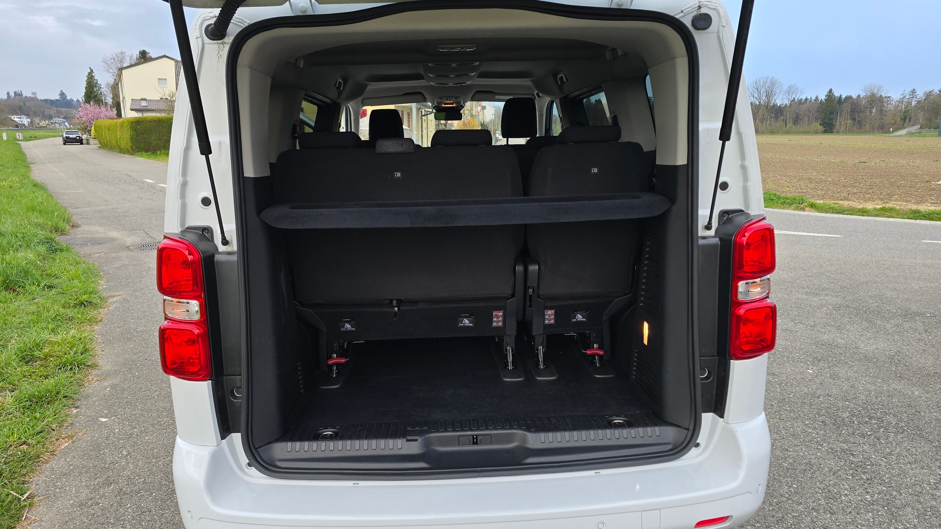 OPEL Zafira Life 2.0 CDTI Business Edition M Automatik-image-11