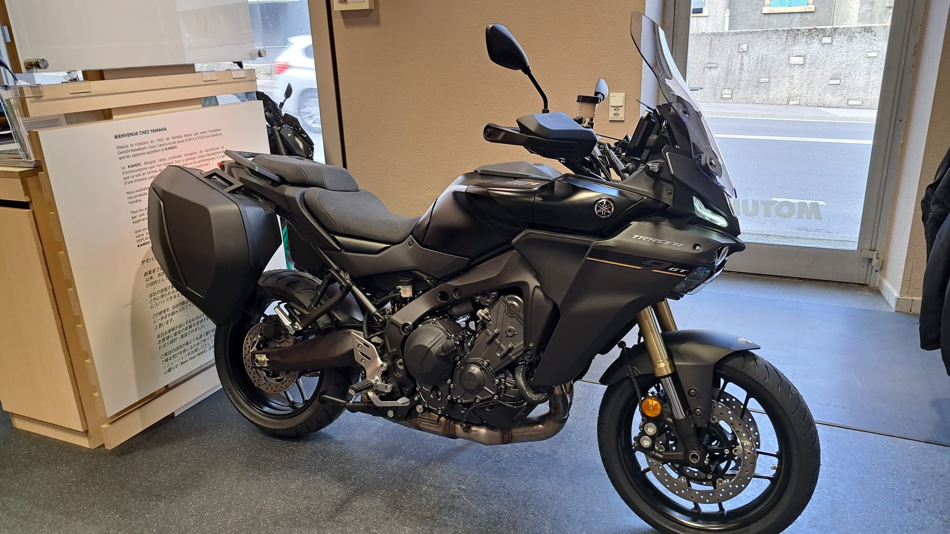 YAMAHA Tracer 9 GT-showroom-element-1