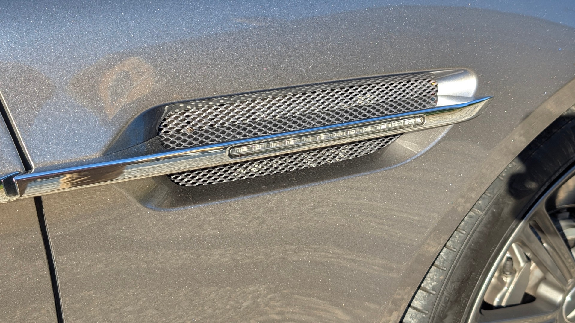 ASTON MARTIN Rapide 5.9 V12 Touchtronic 2-image-19