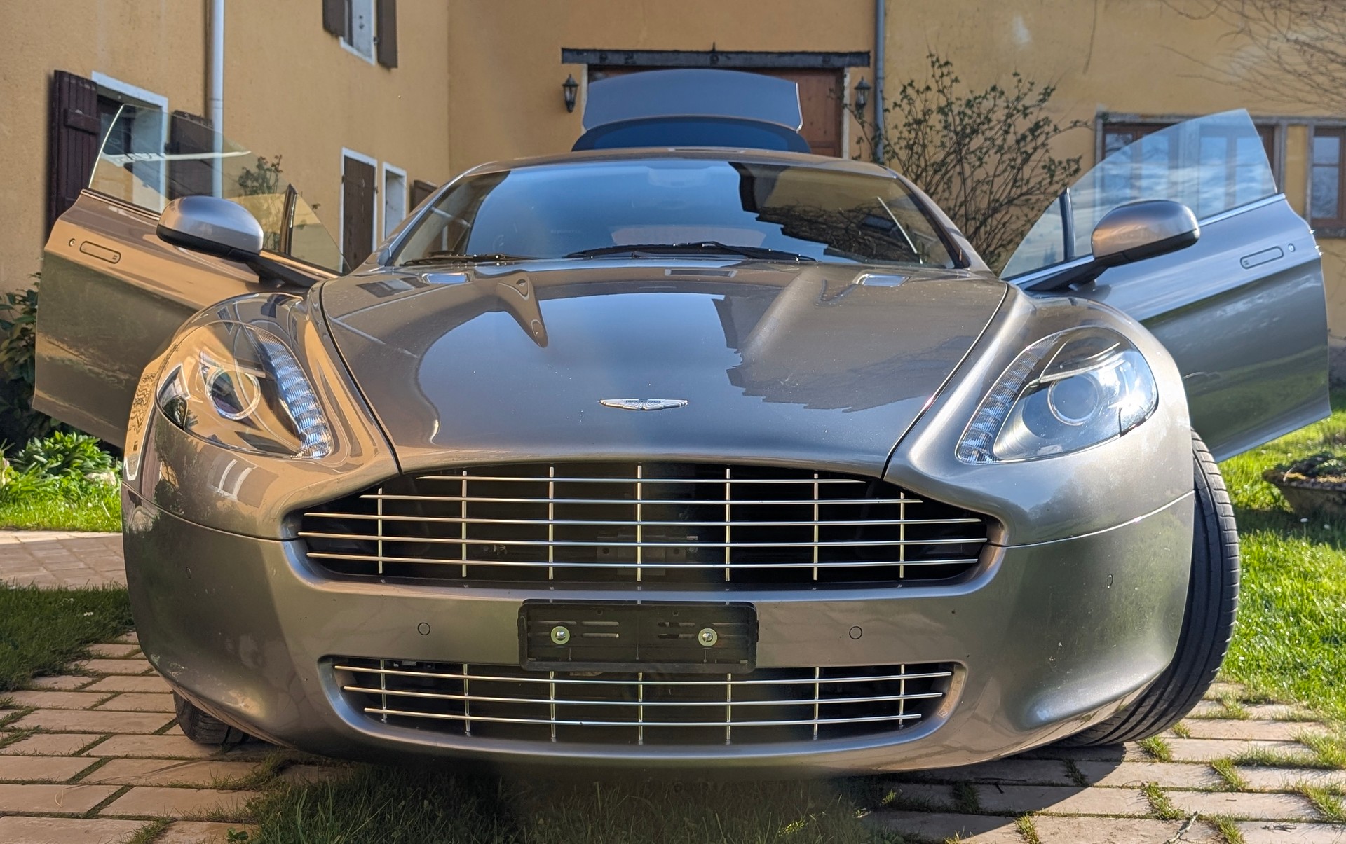 ASTON MARTIN Rapide 5.9 V12 Touchtronic 2-image-7