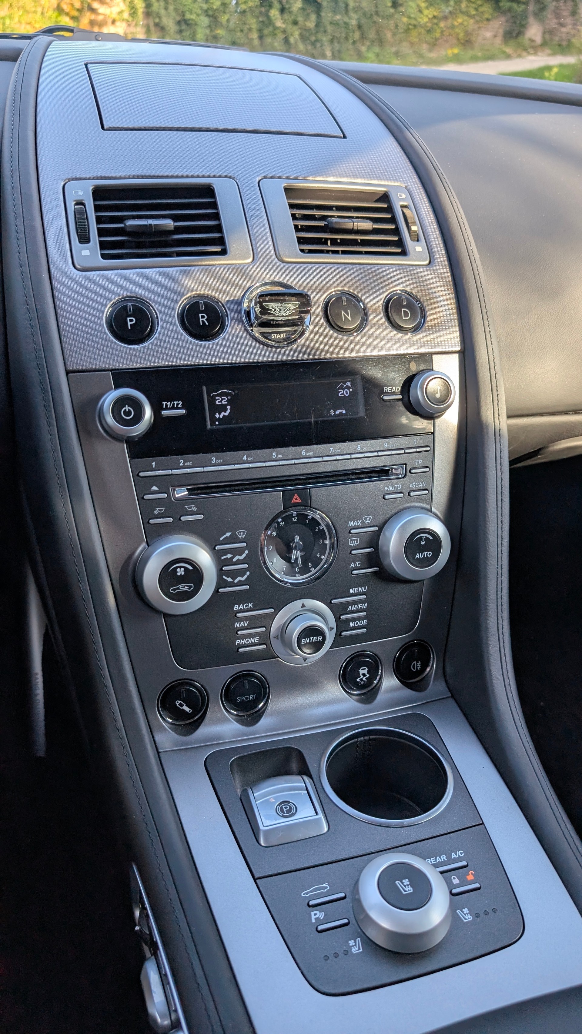 ASTON MARTIN Rapide 5.9 V12 Touchtronic 2-image-16