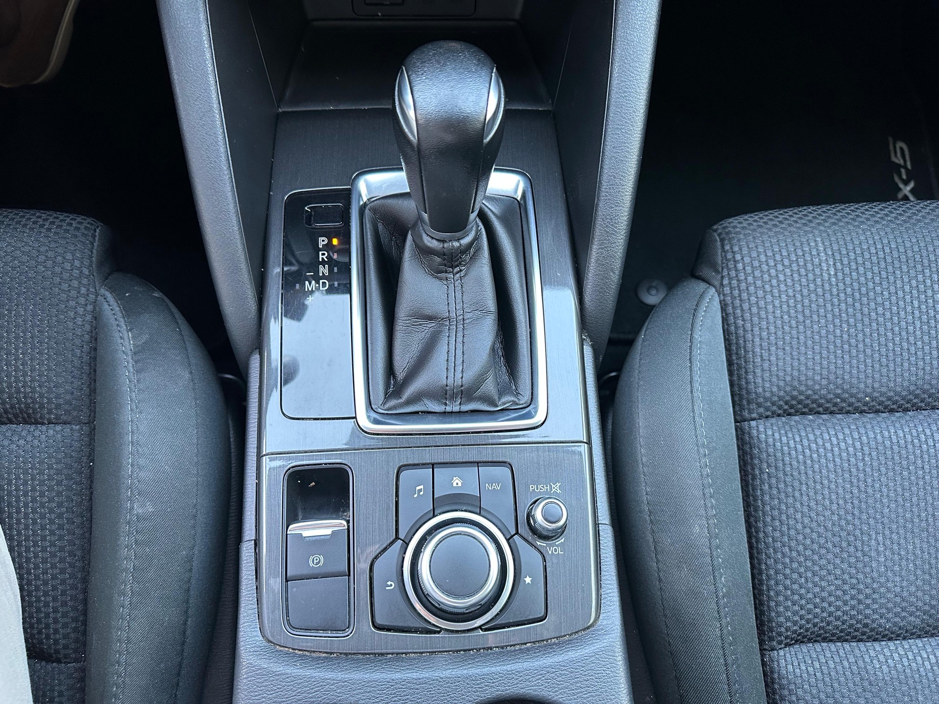 MAZDA CX-5 2.2 D Ambition FWD Automatic-image-16