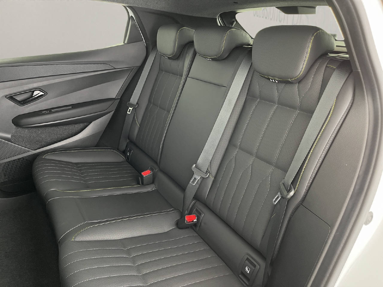 RENAULT Megane-image-7
