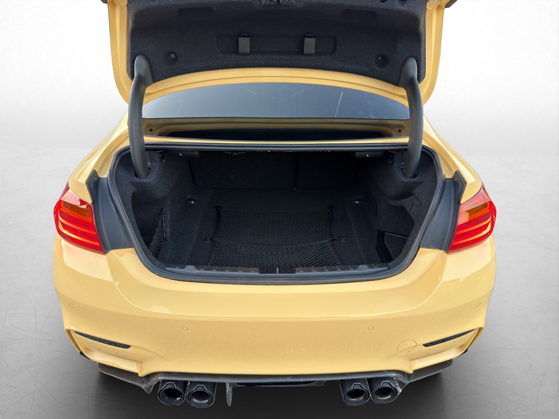 BMW M4 Coupé DKG-image-18