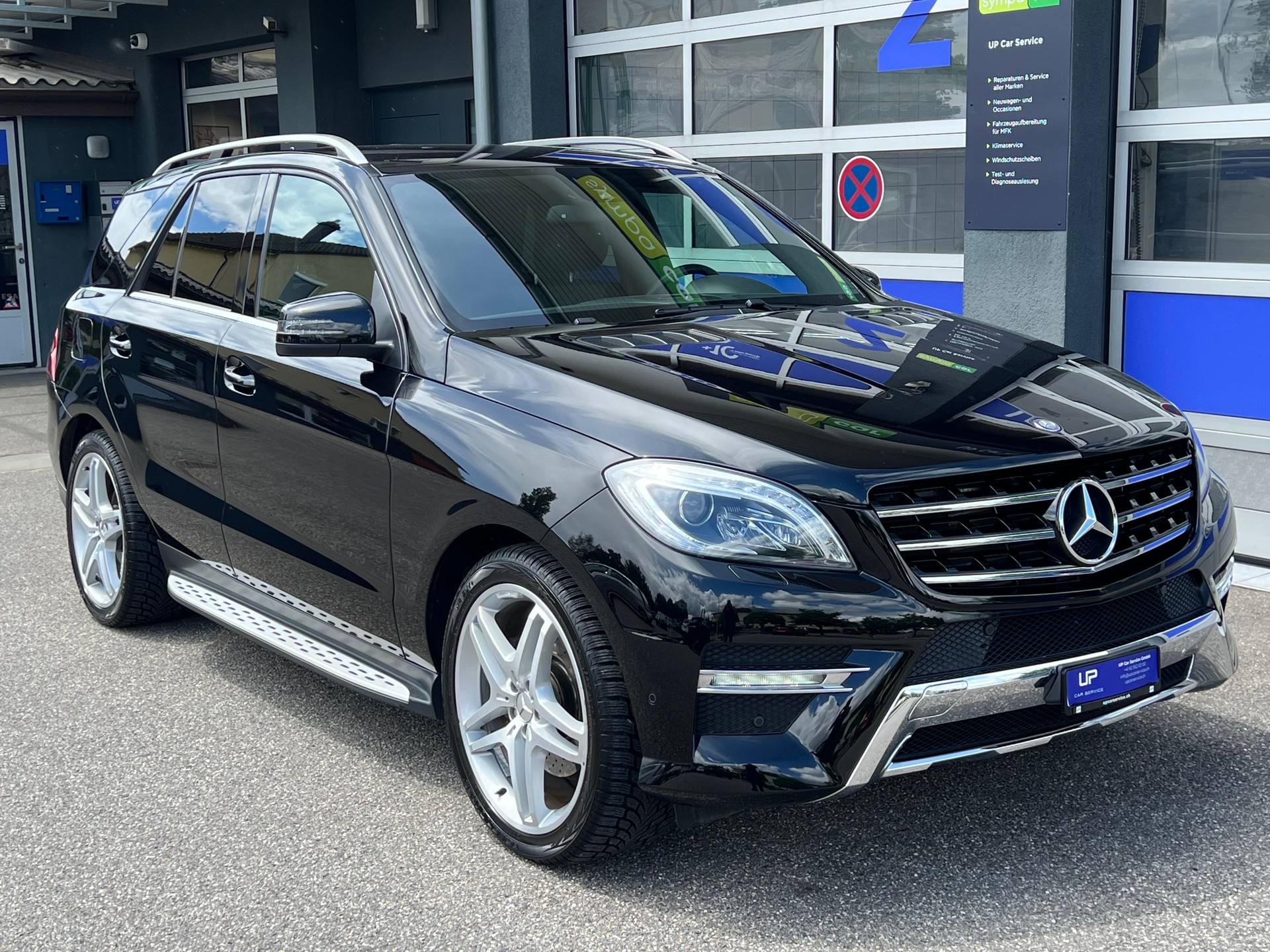 MERCEDES-BENZ ML 350 CDI BlueTec * AHK *-showroom-element-2