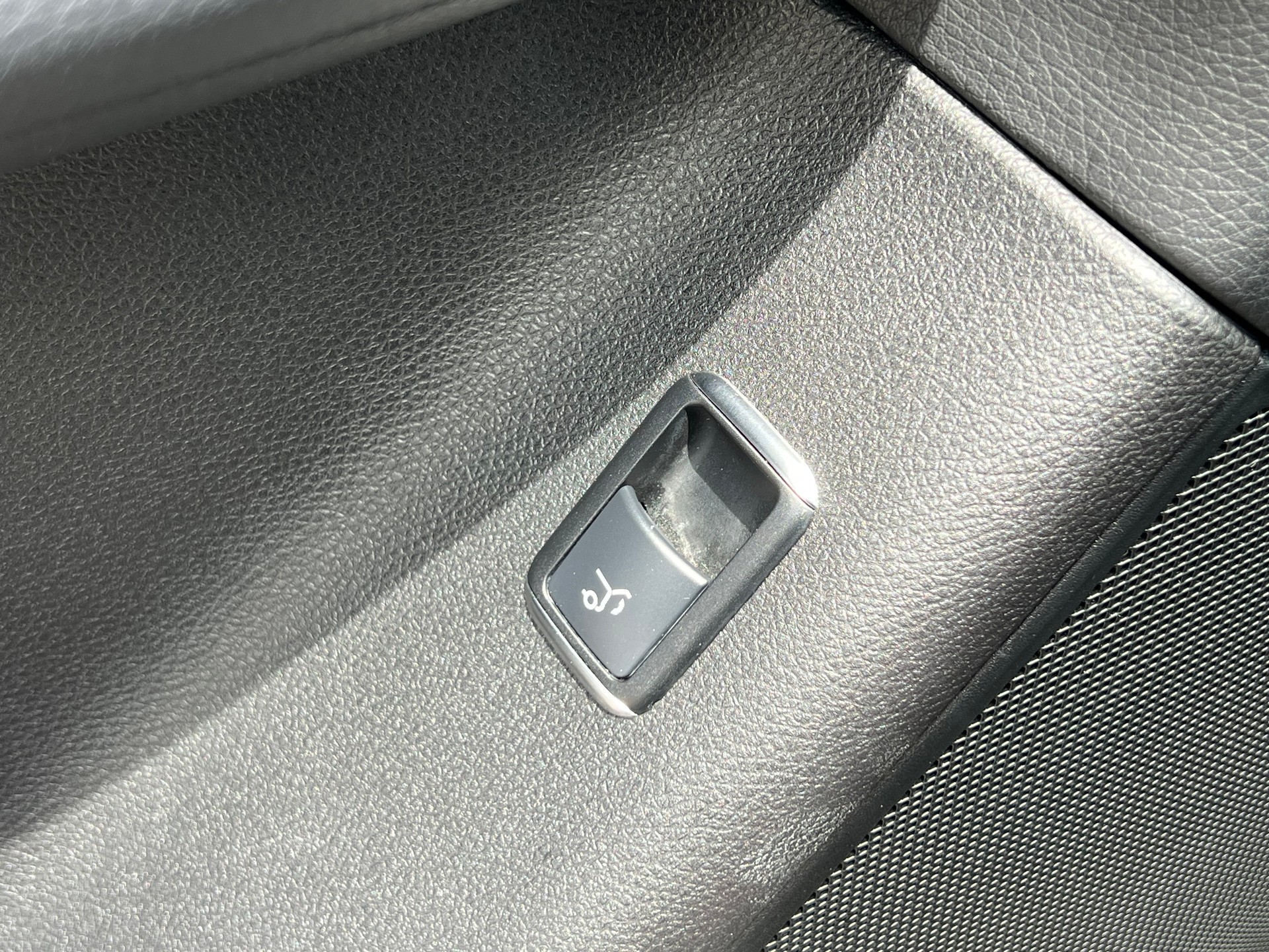 MERCEDES-BENZ ML 350 CDI BlueTec * AHK *-image-19