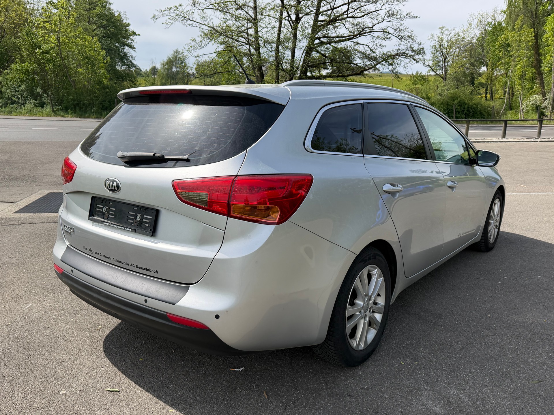 KIA Cee'd Sportswagon 1.6 GDi Style DCT-image-2