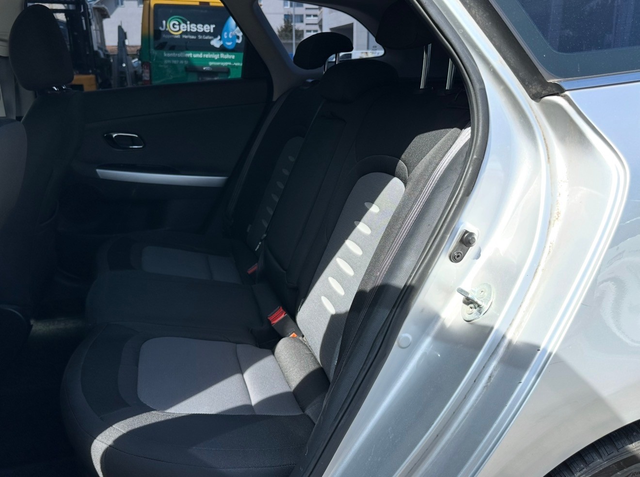 KIA Cee'd Sportswagon 1.6 GDi Style DCT-image-9