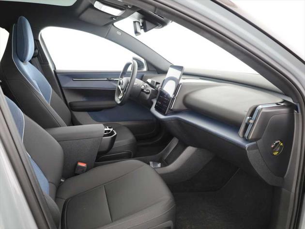 VOLVO EX30 E60 69kWh Twin Ultra-showroom-element-2