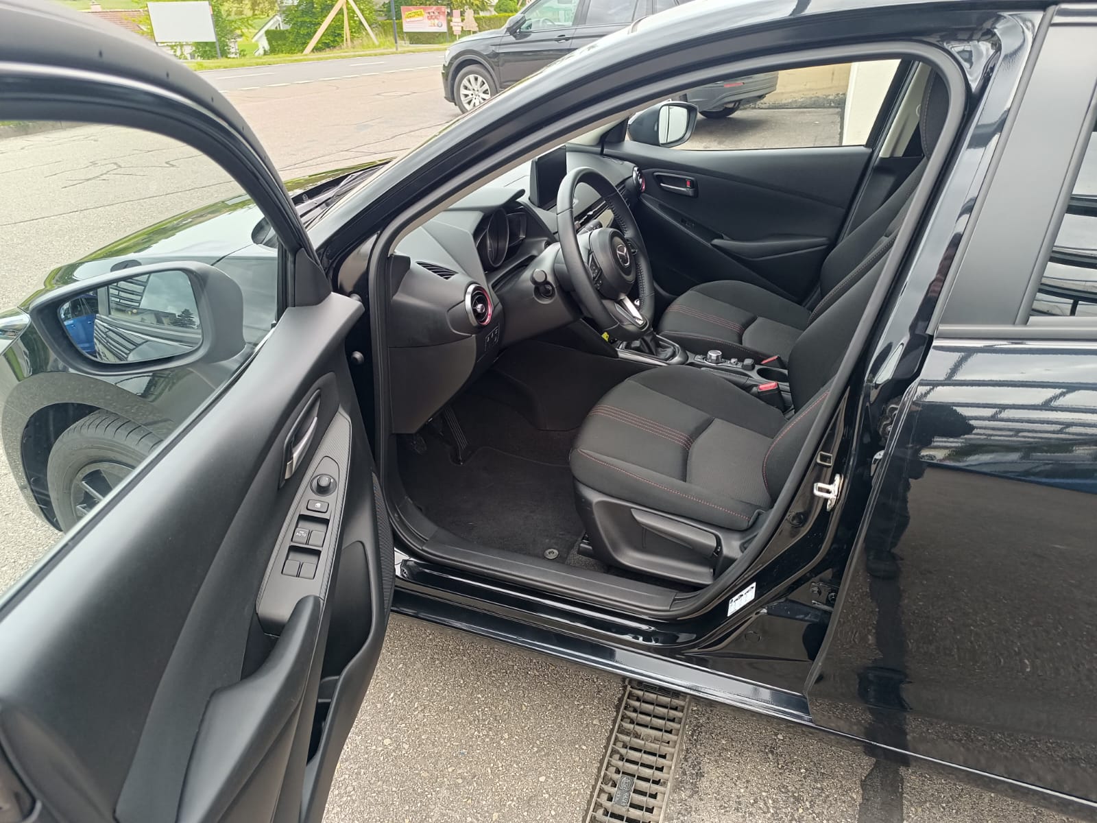MAZDA 2 SKYACTIV-G 90 Mild Hybrid Homura-image-11