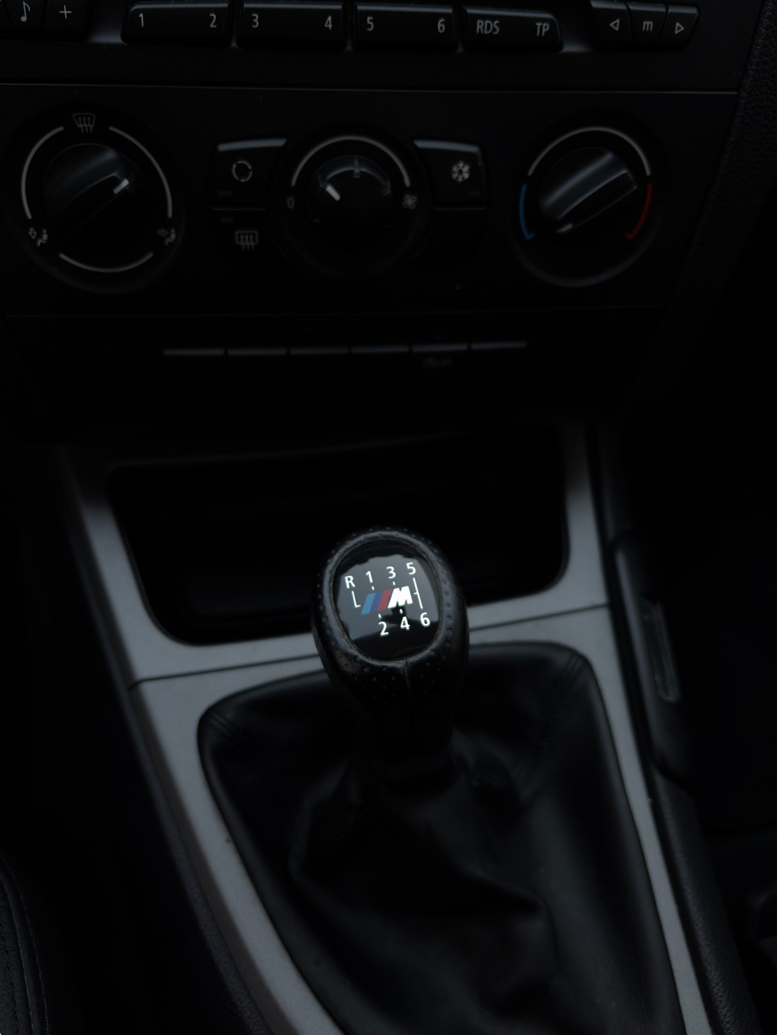 BMW 116i Dynamic Edition-image-9