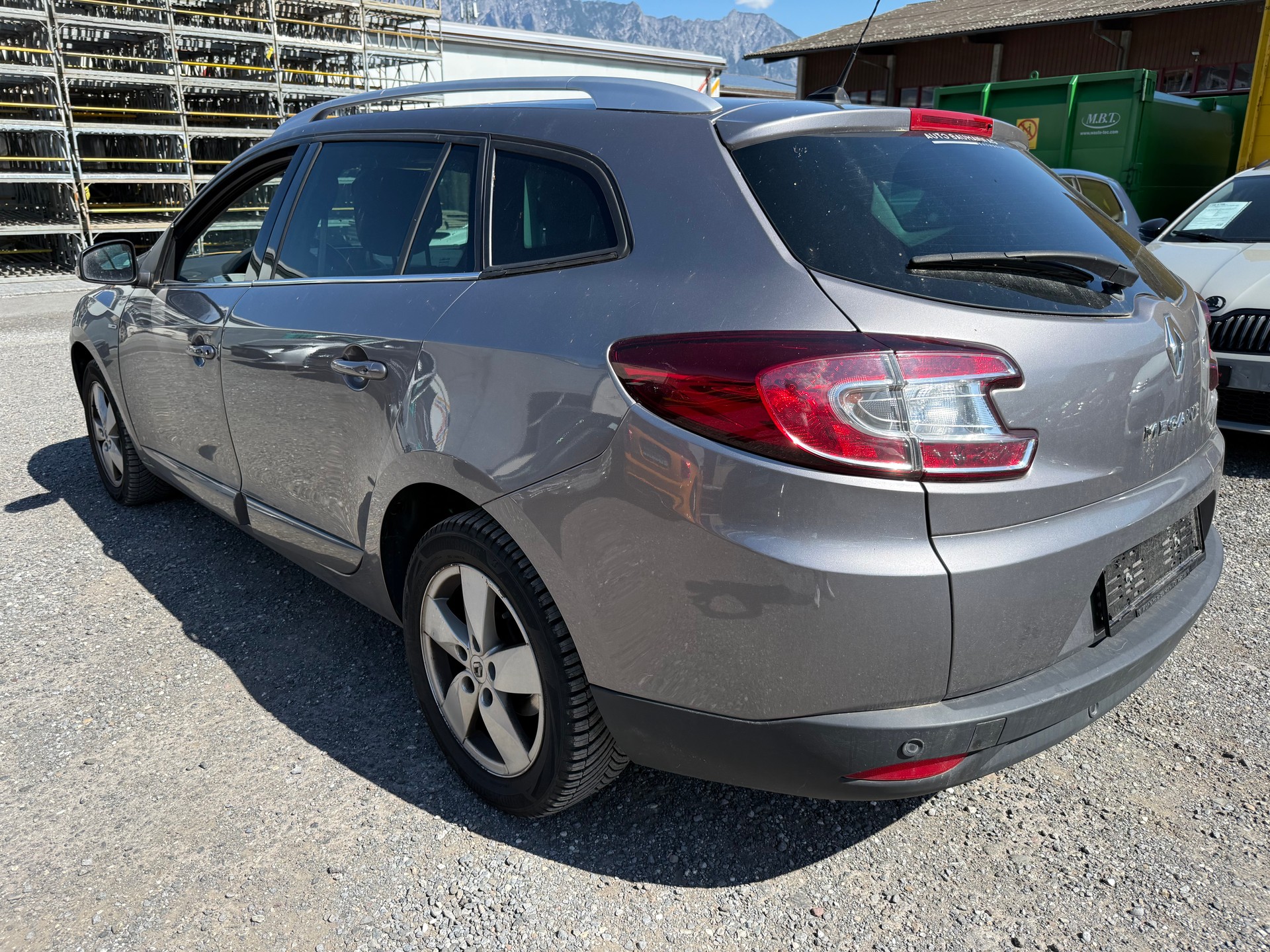 RENAULT Mégane Grandtour 1.2 16V Turbo Swiss Edition EDC-image-3
