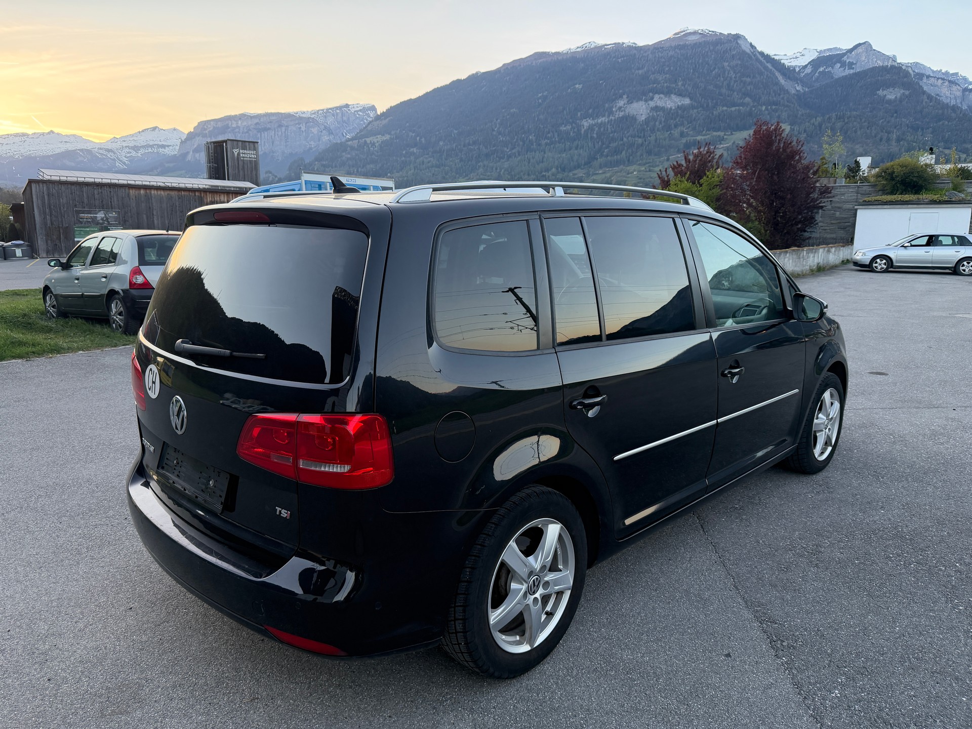 VW Touran 1.4 TSI Comfortline DSG-image-3