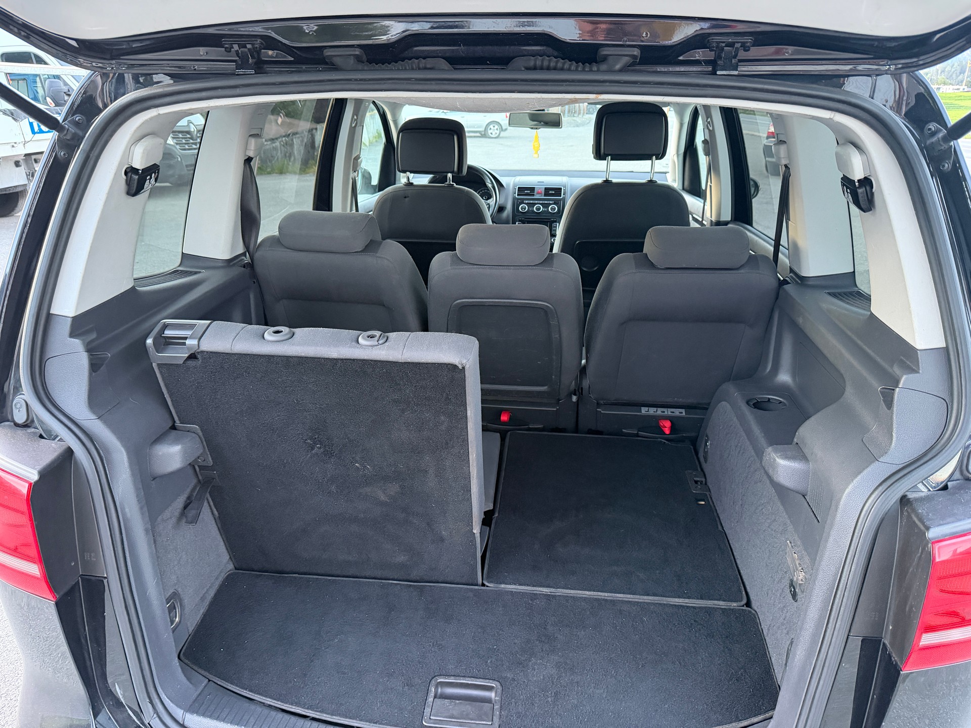 VW Touran 1.4 TSI Comfortline DSG-image-10