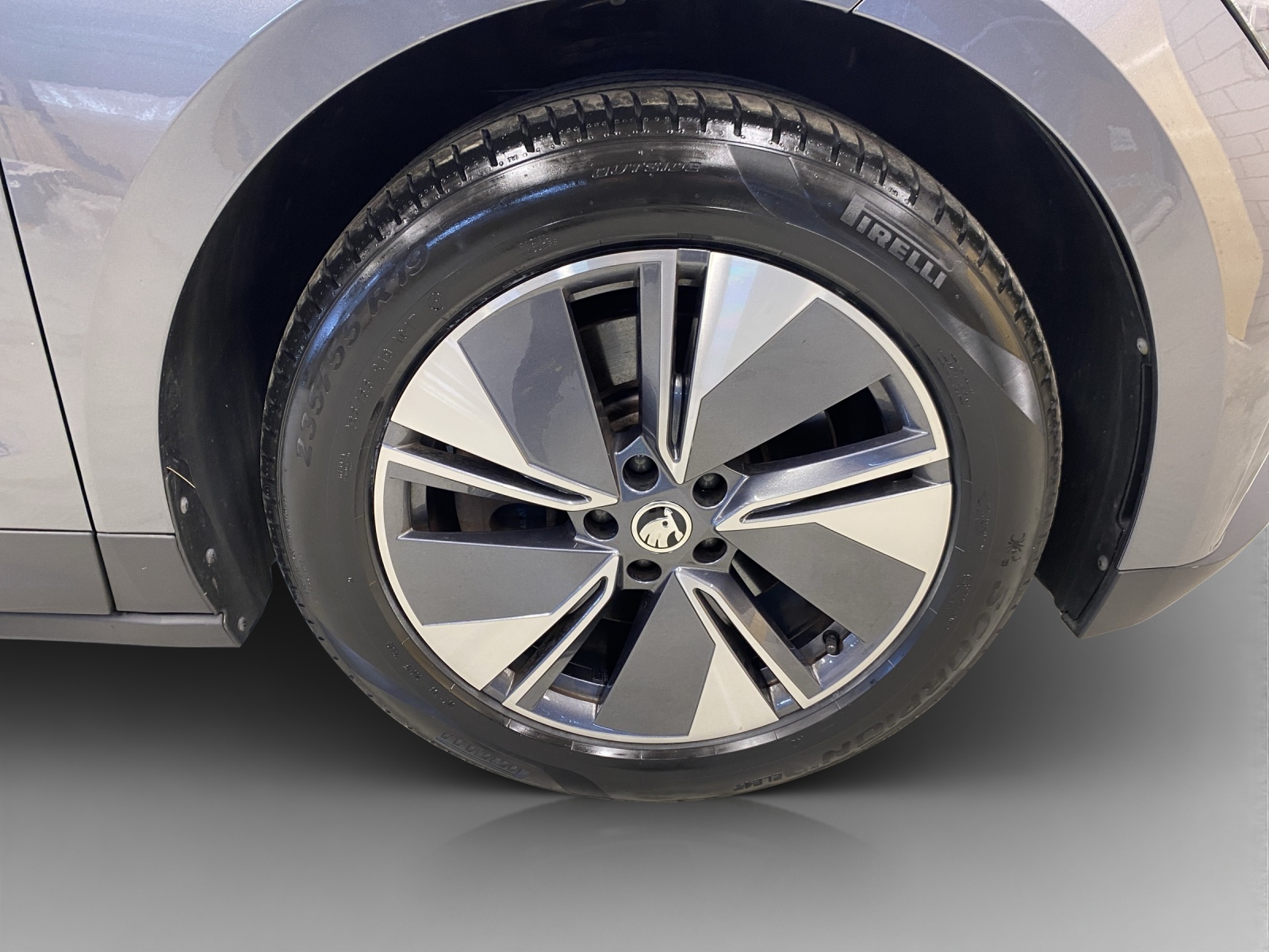 SKODA Enyaq iV 80-image-14