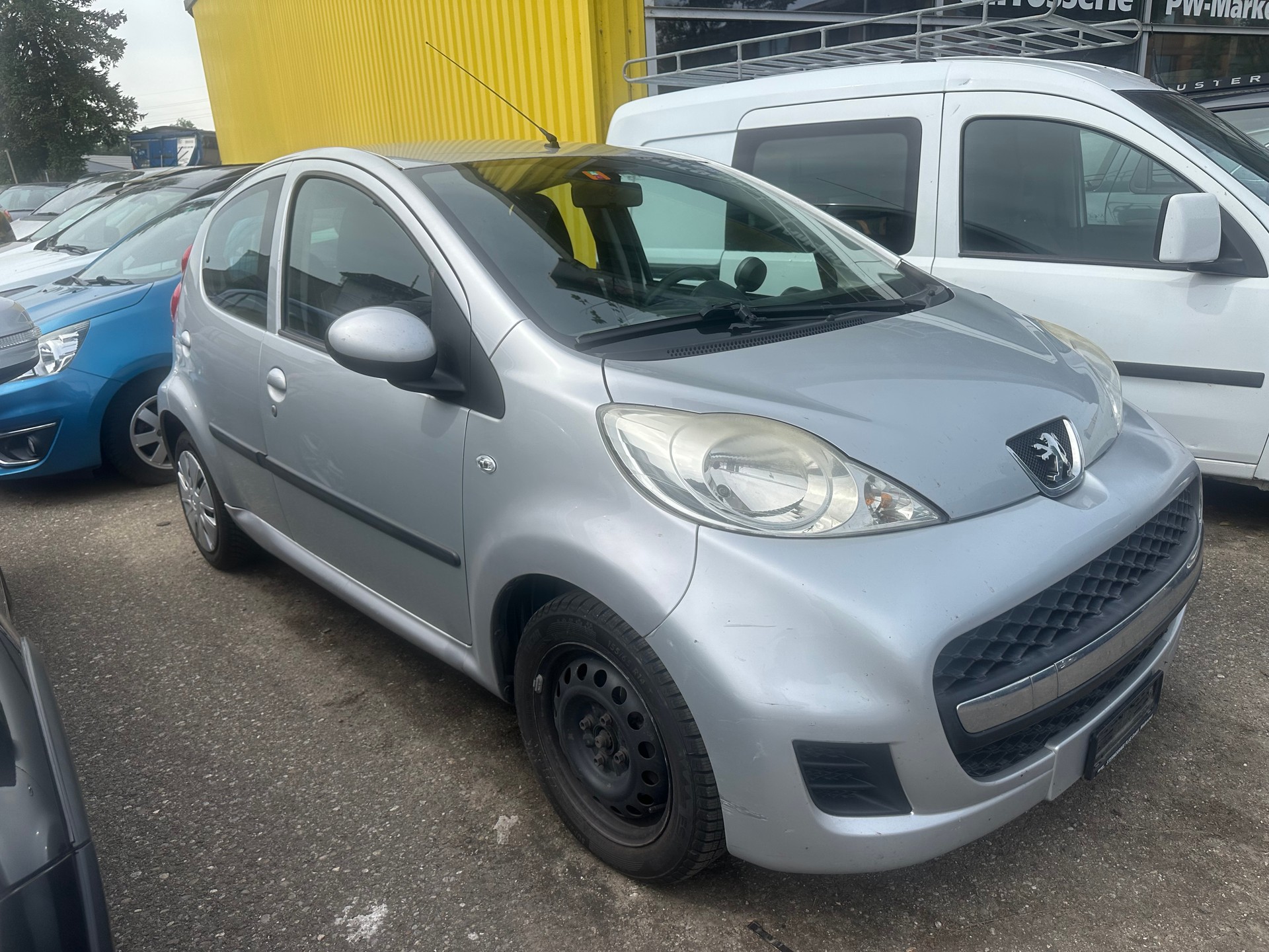 PEUGEOT 107 1.0 Trendy-showroom-element-1