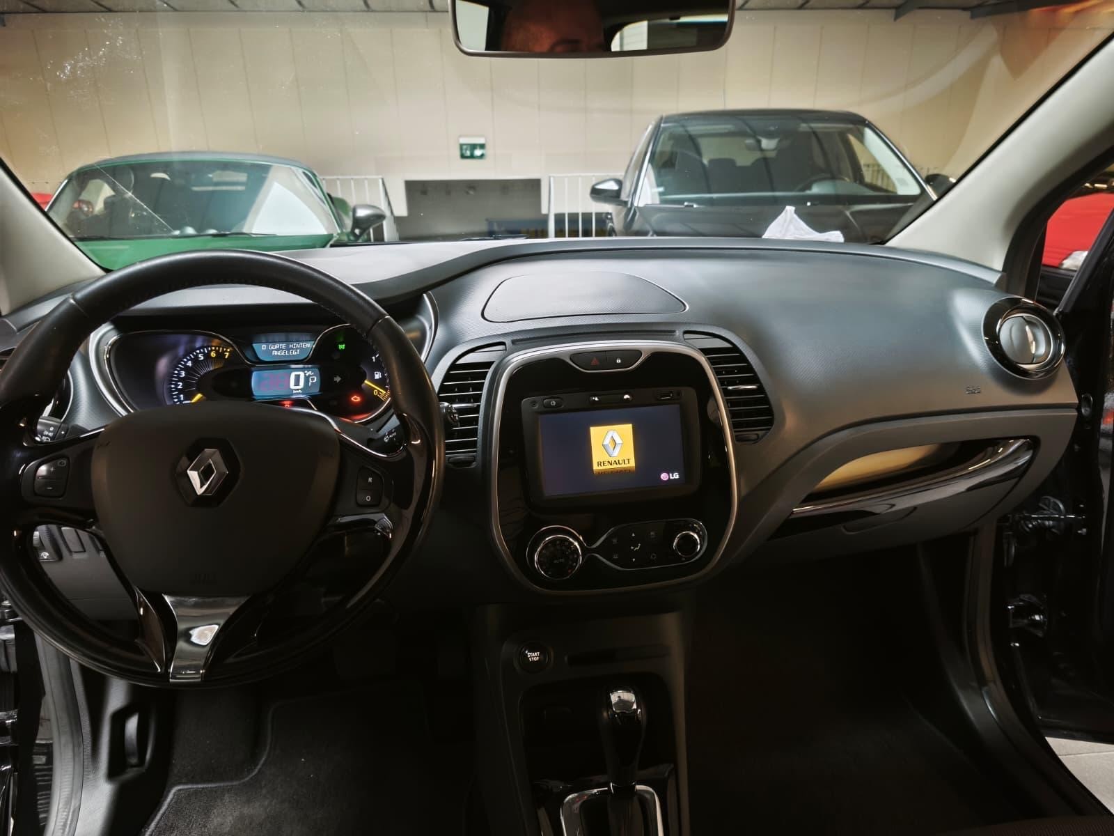 RENAULT Captur 1.2 T 16V Privilège EDC-image-9