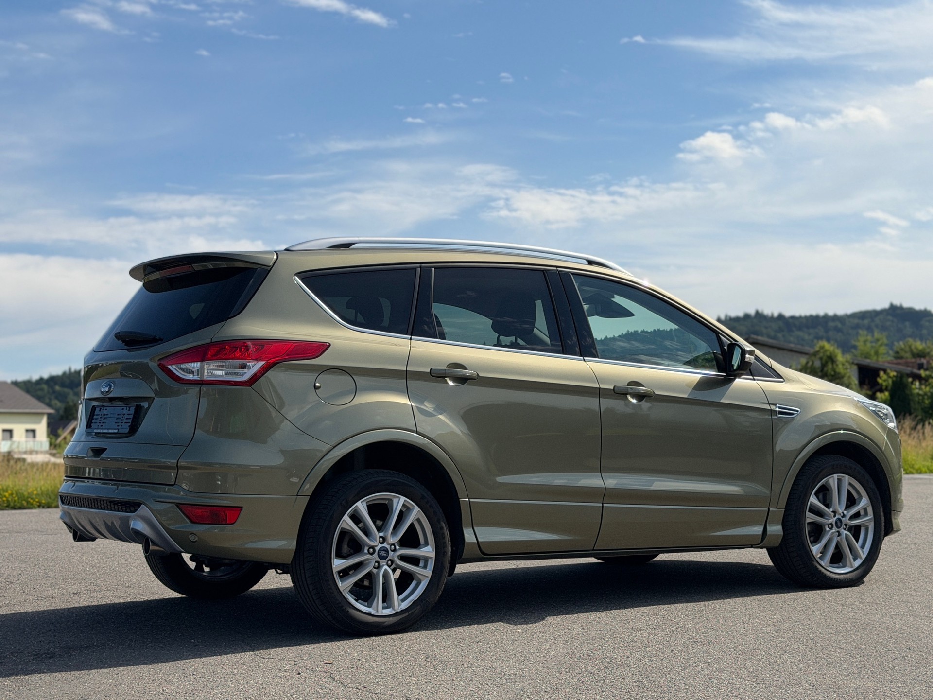 FORD Kuga 2.0 TDCi Titanium S 4WD PowerShift-image-3