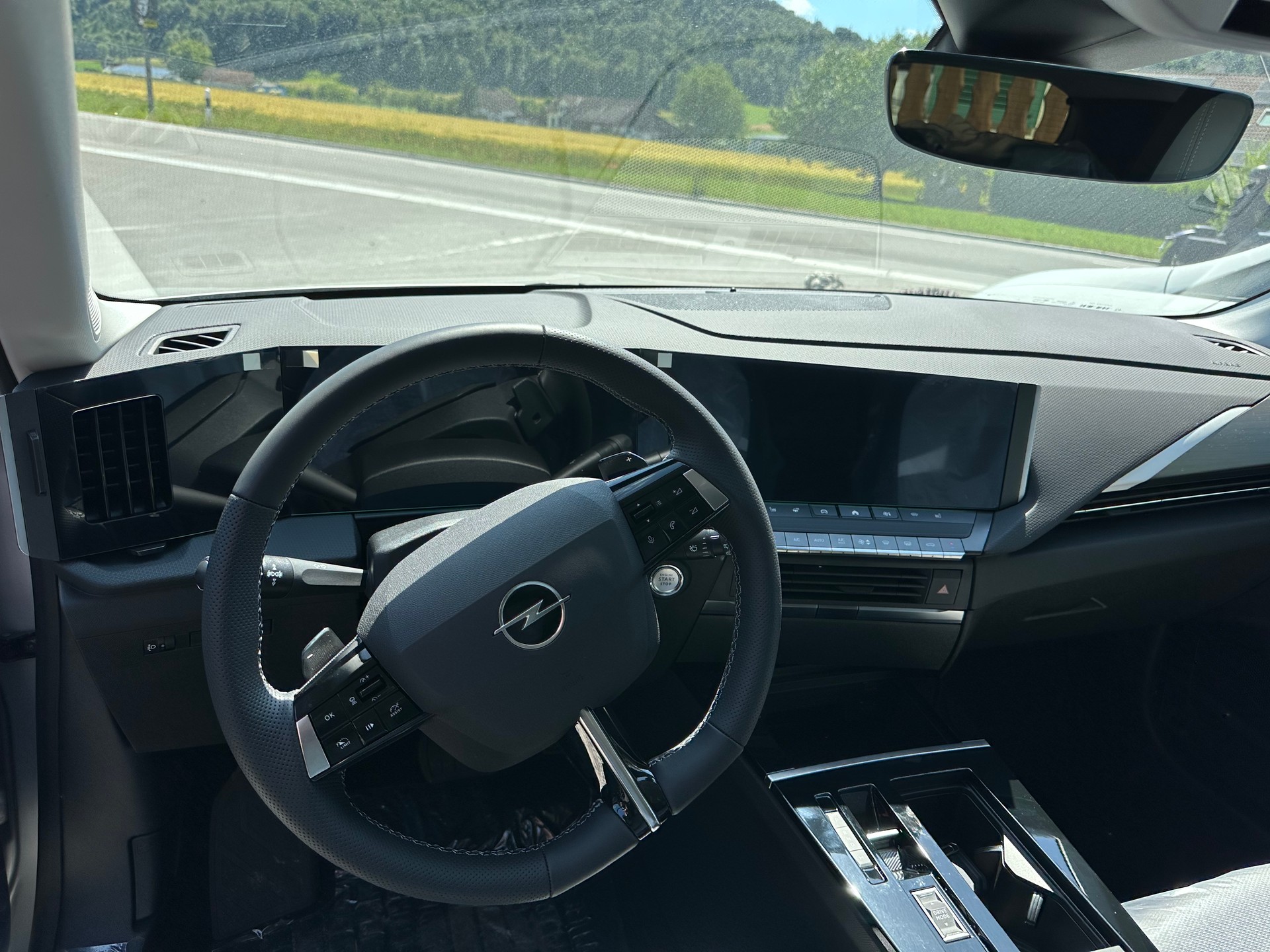 OPEL Elegance 1.2 Turbo-image-3