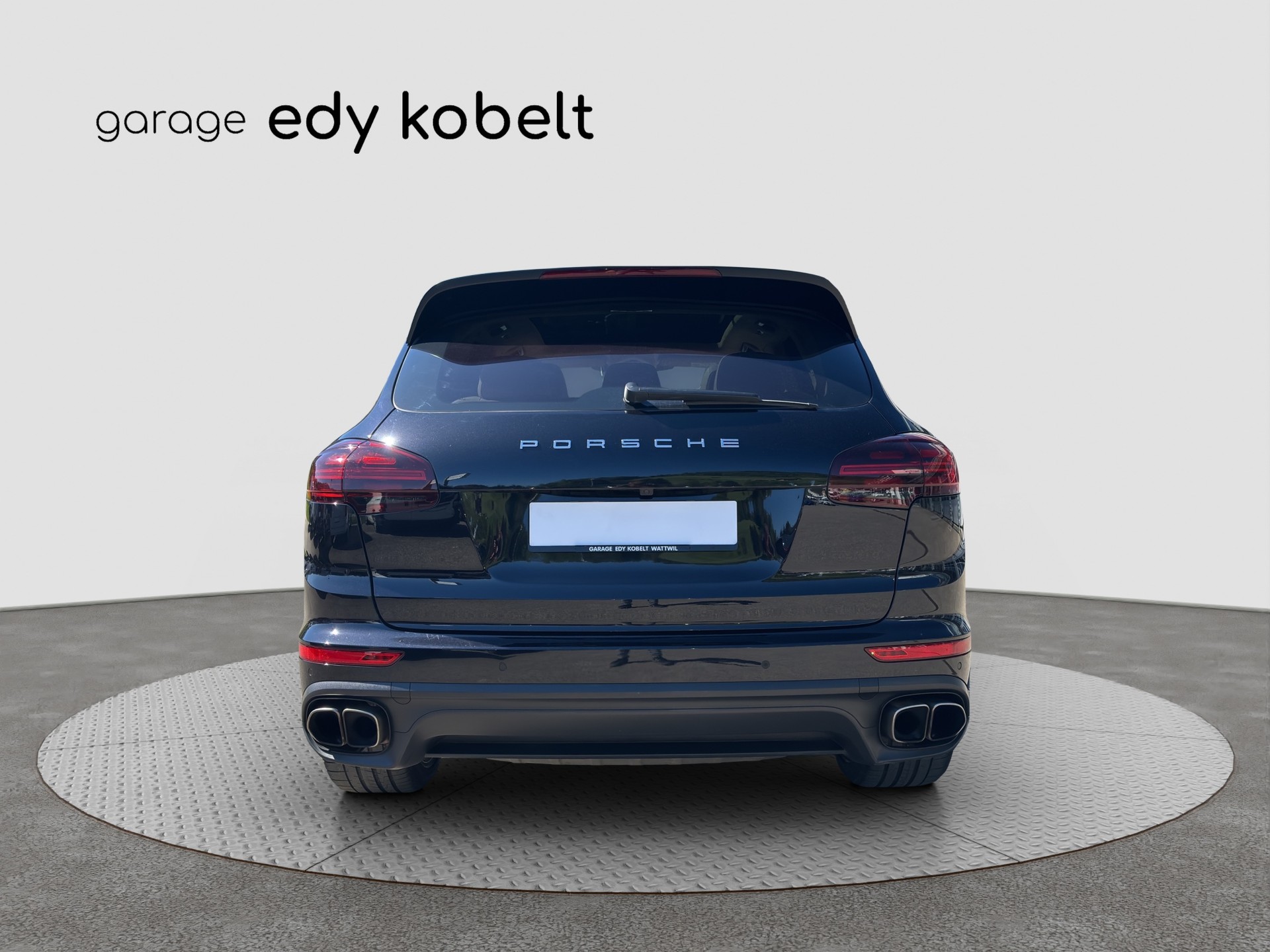 PORSCHE Cayenne Turbo-image-21
