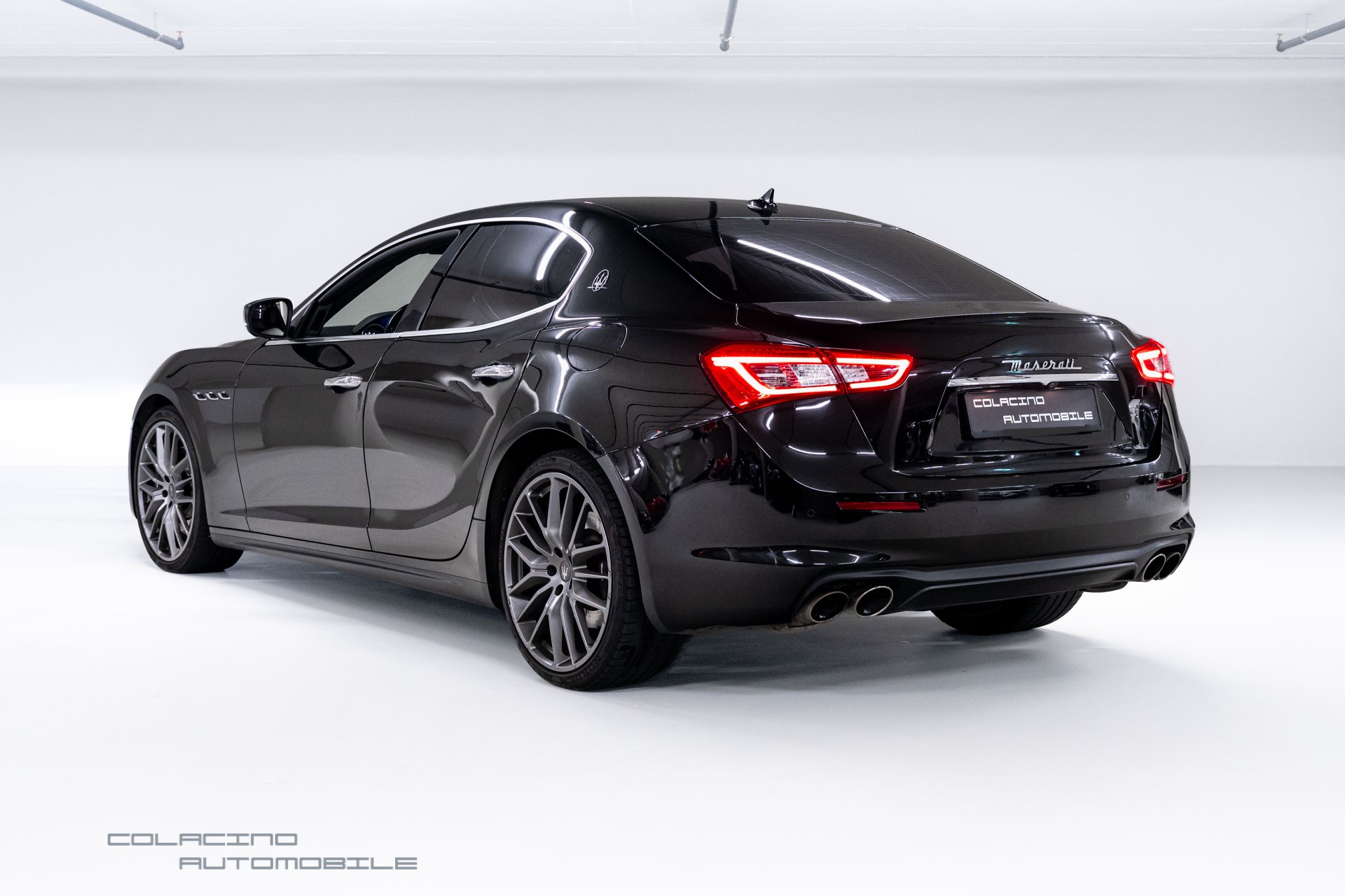 MASERATI Ghibli 3.0 V6 Automatica-showroom-element-3