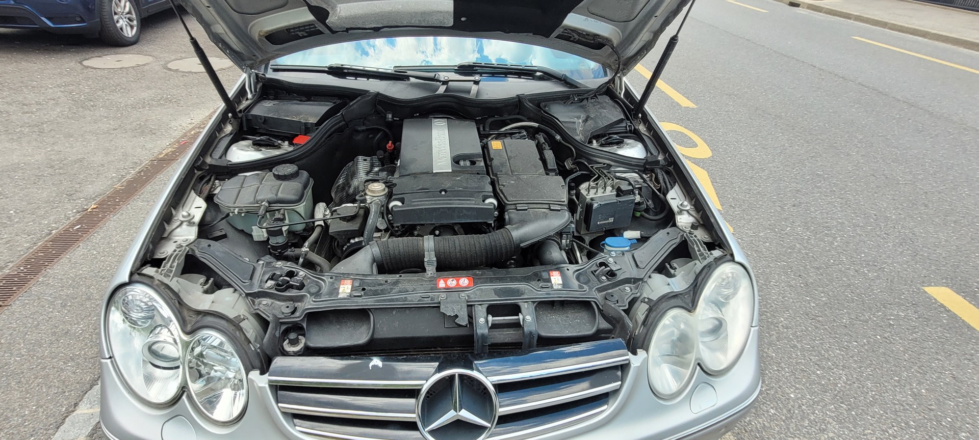 MERCEDES-BENZ CLK 200 Kompressor Elégance-image-13
