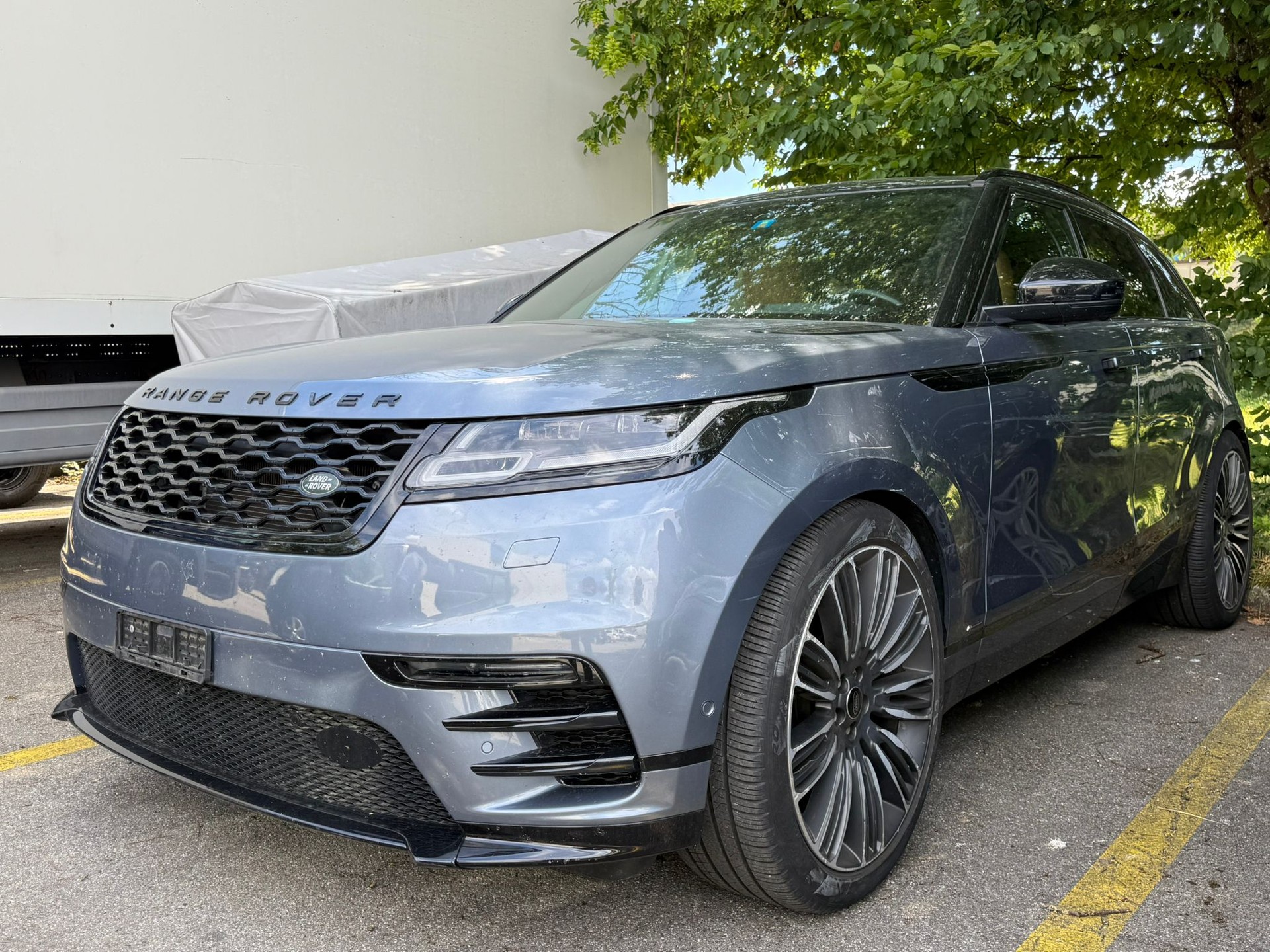 LAND ROVER Range Rover Velar P 380 First Edition Automatic-showroom-element-3