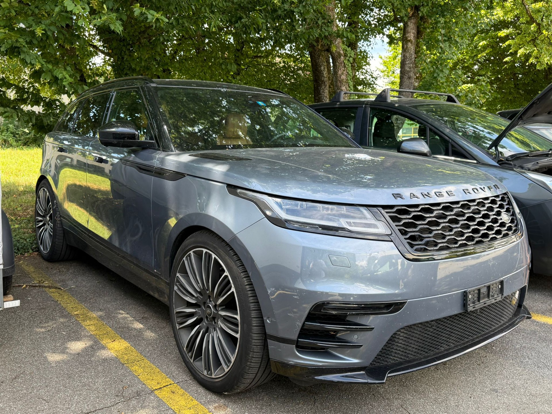 LAND ROVER Range Rover Velar P 380 First Edition Automatic-showroom-element-2