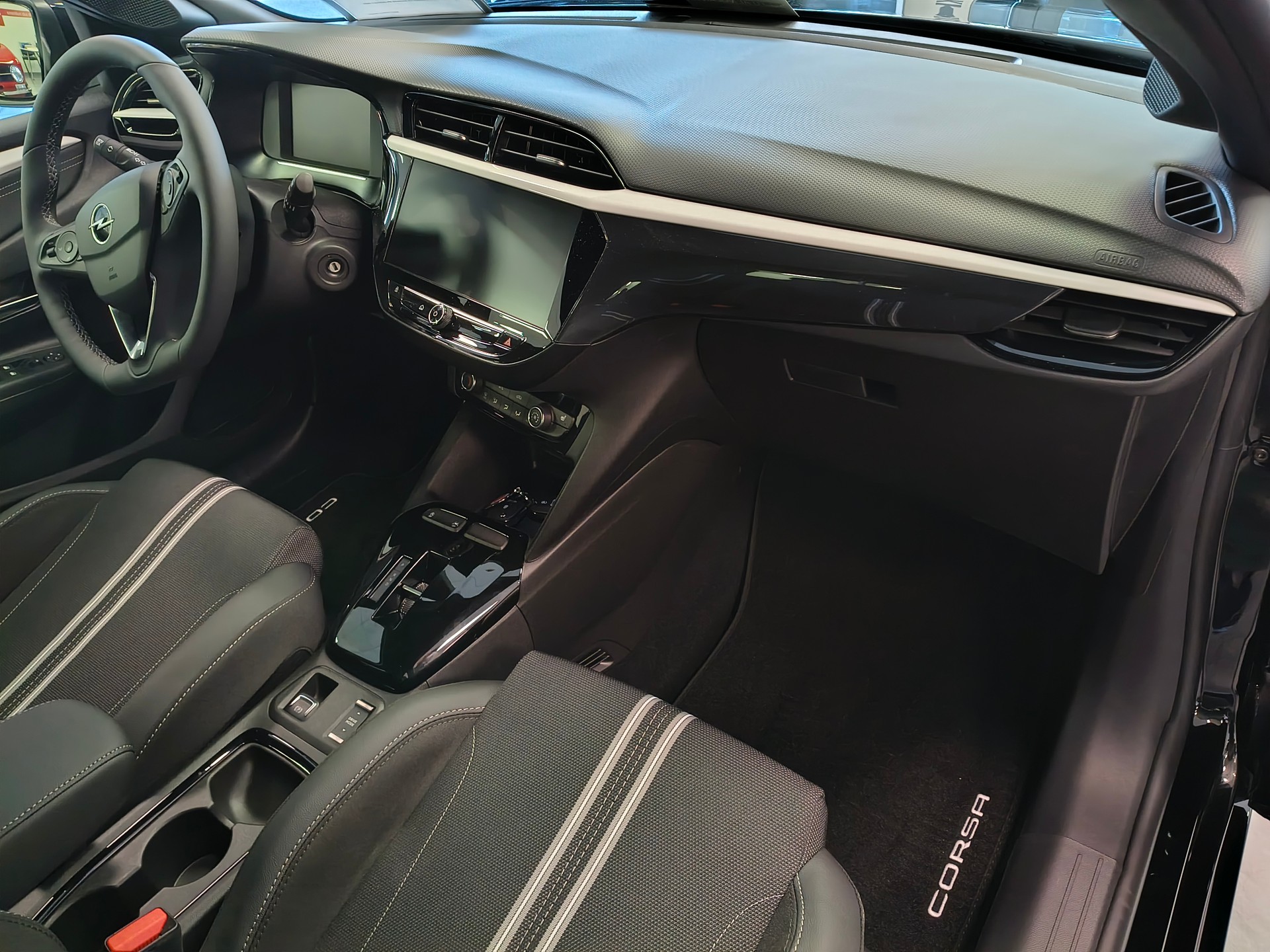 OPEL Corsa 1.2 MHEV Viva-image-6