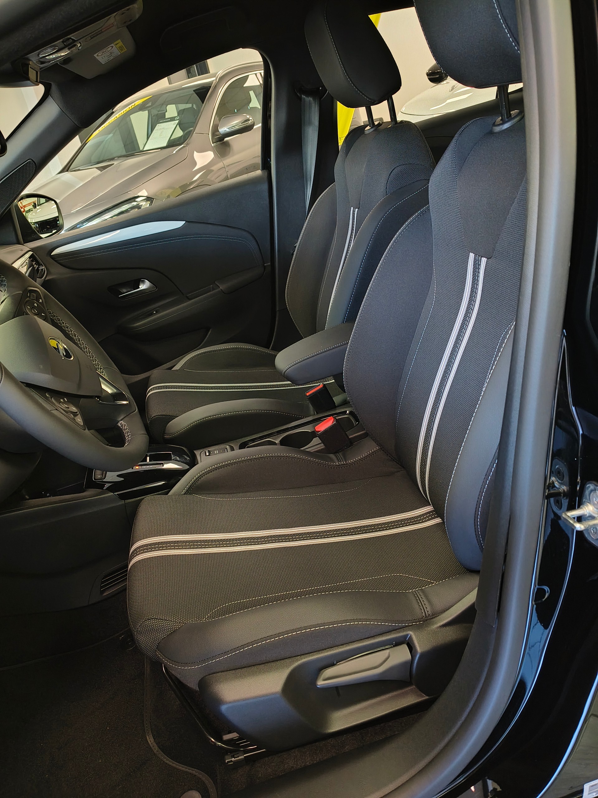 OPEL Corsa 1.2 MHEV Viva-image-5